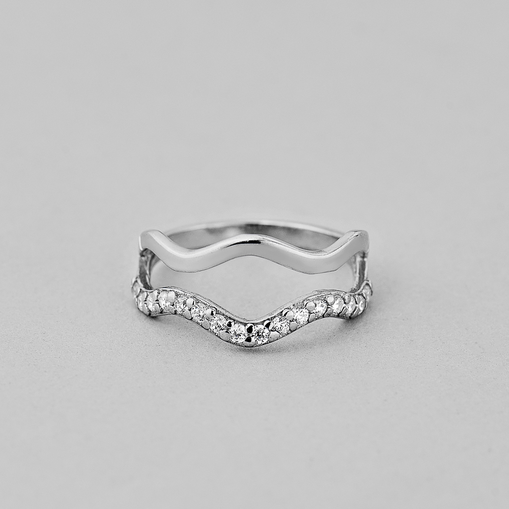 

Серебряное кольцо Minimal Волны к б.з.Rh (16p
