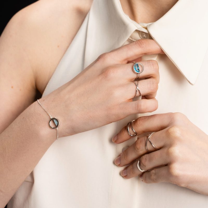 Горизонт купити