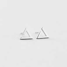 Серебряные серьги треугольники