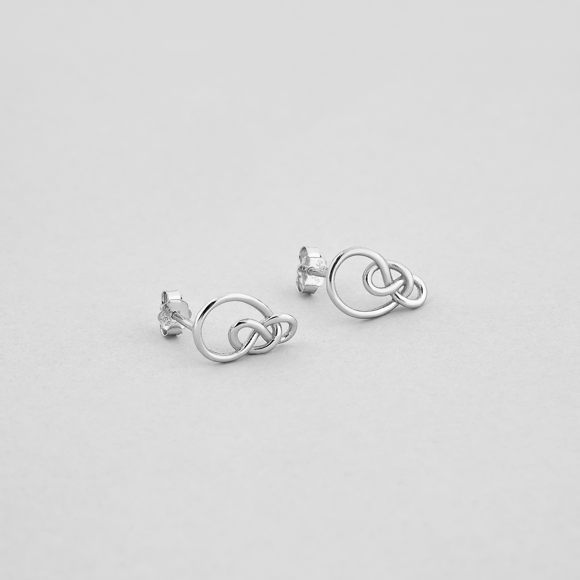 

Серебряные серьги Minimal 426/р