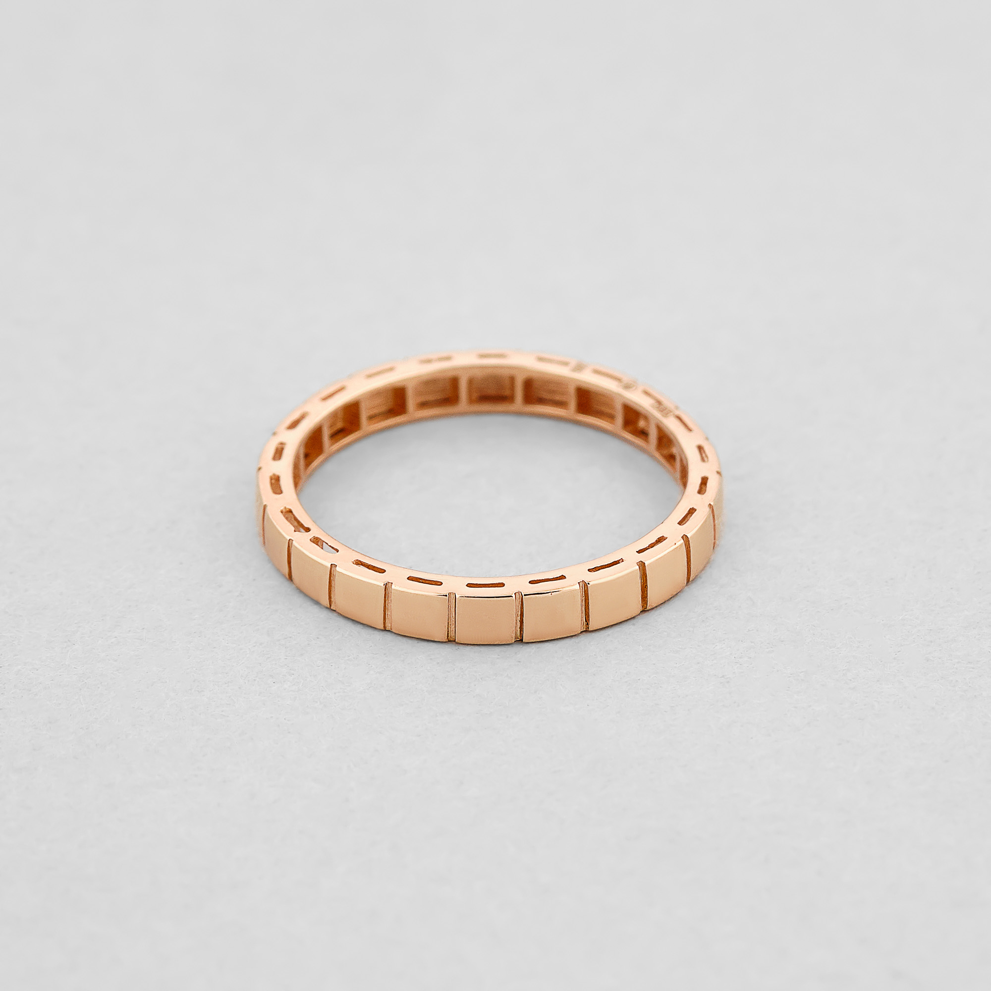 

Золотое кольцо Minimal к203-ч- 16