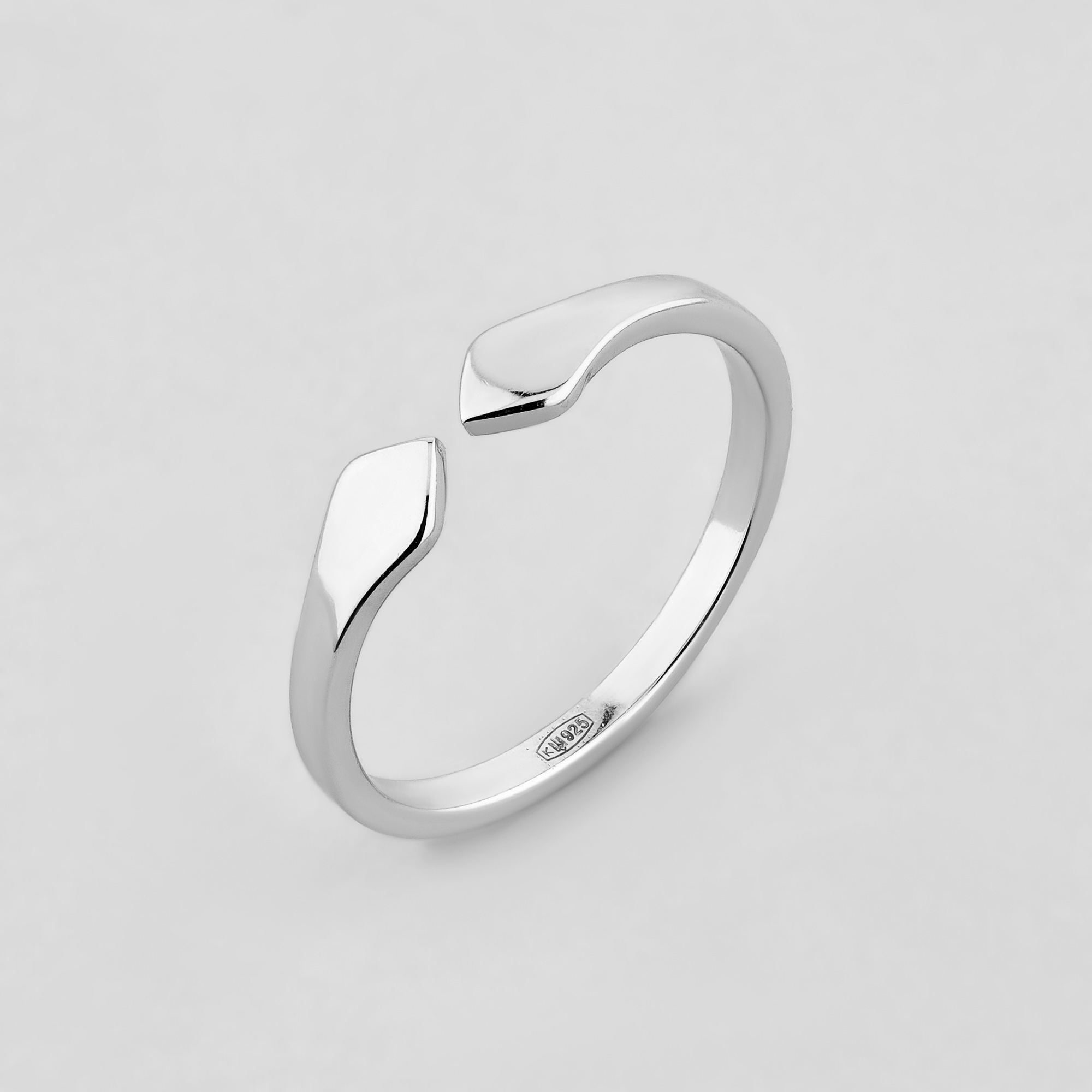 

Серебряное кольцо Minimal 510420