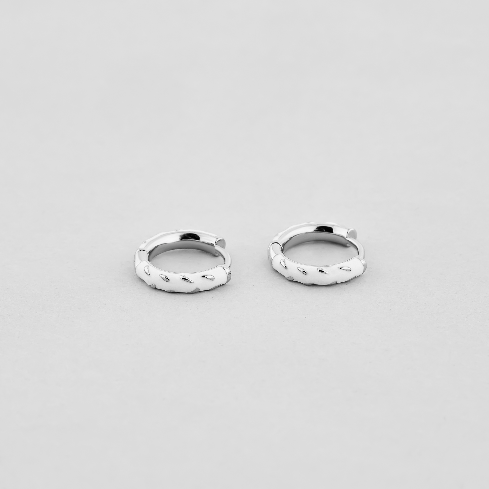 

Серебряные серьги Minimal 520968б