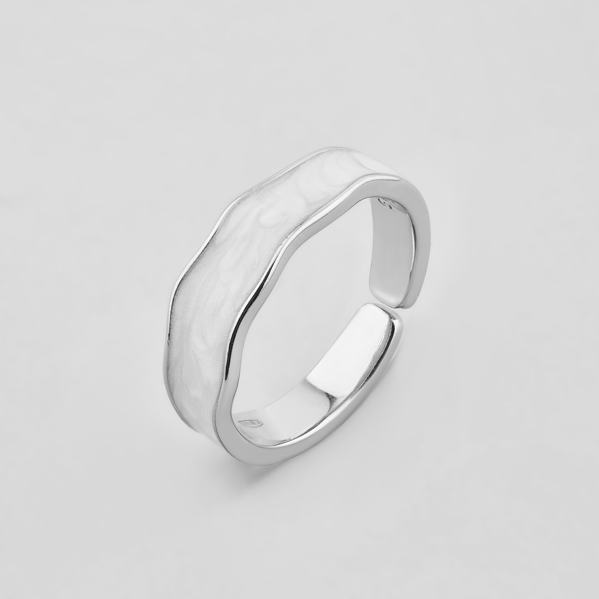 

Серебряное кольцо Minimal 510467б-емаль