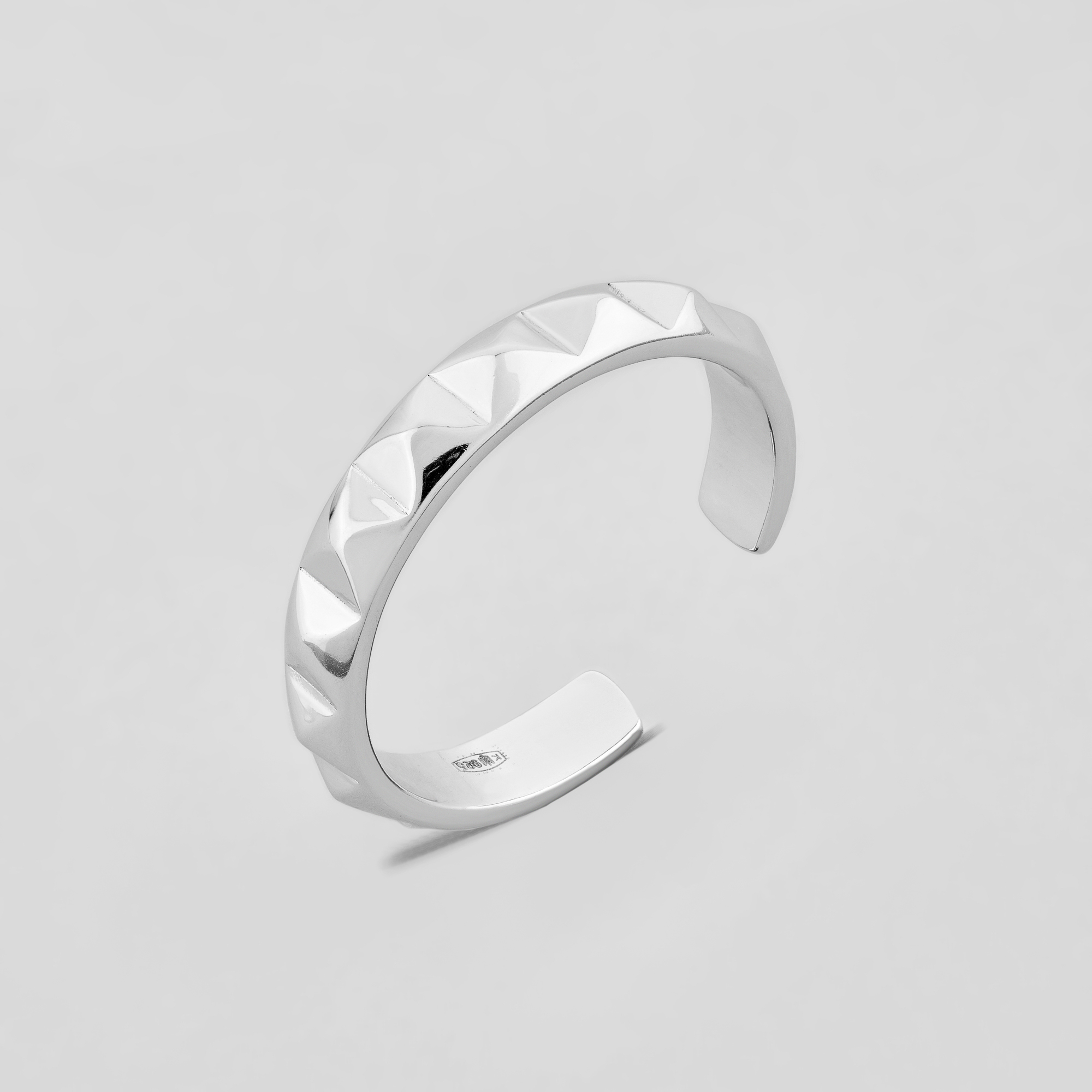 

Кольцо Глянцевое прикосновение