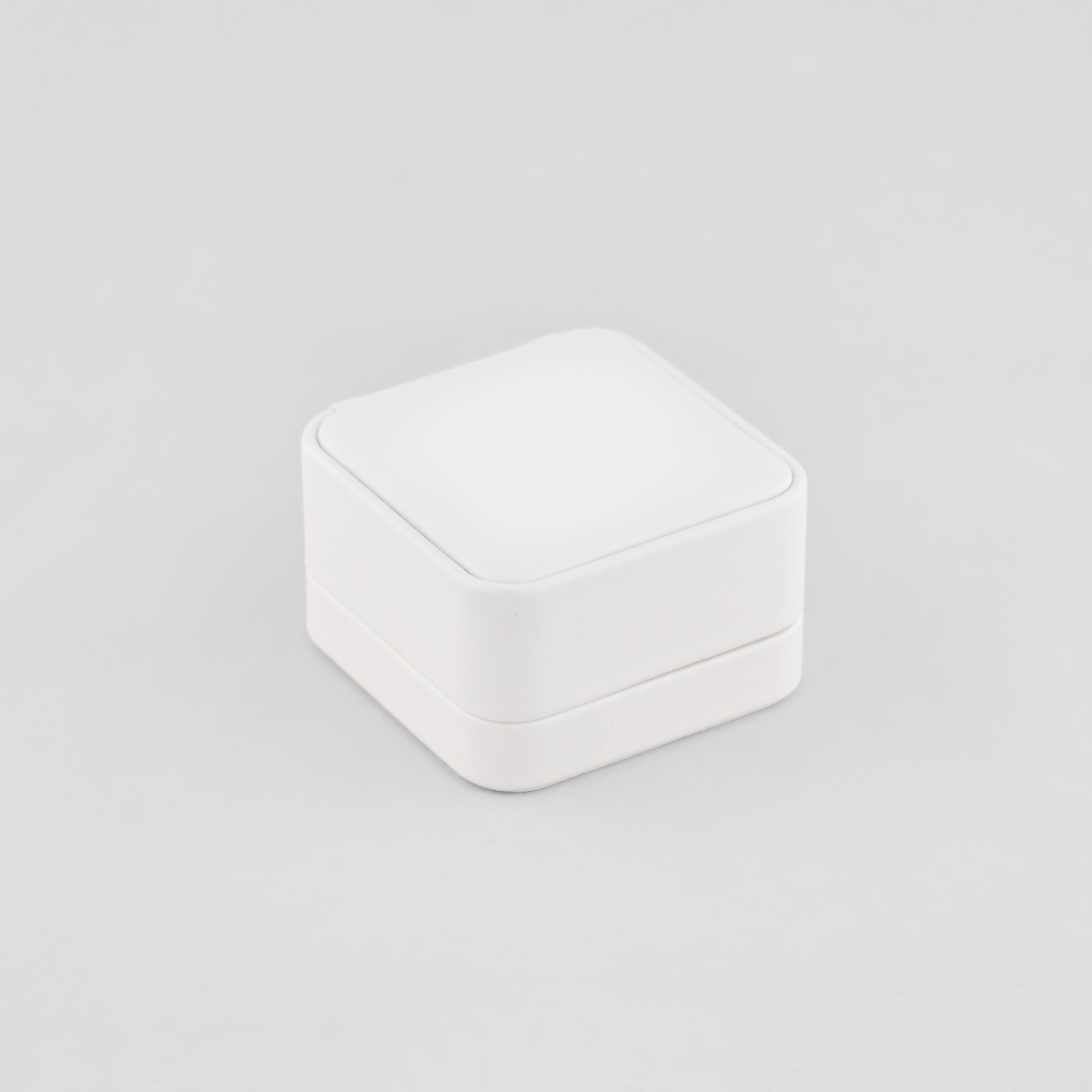 

Подарочная коробочка для подвески или сережек