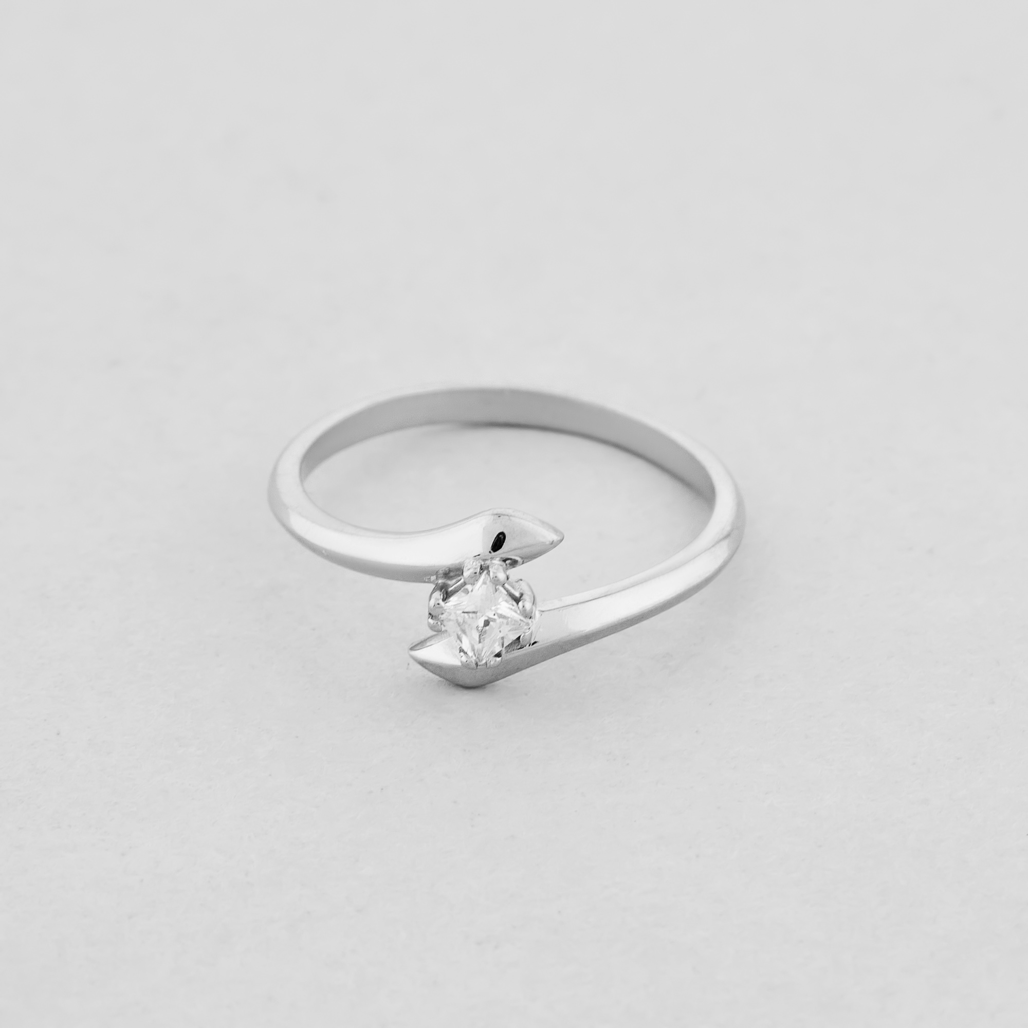 

Кольцо Светящиеся стрелы