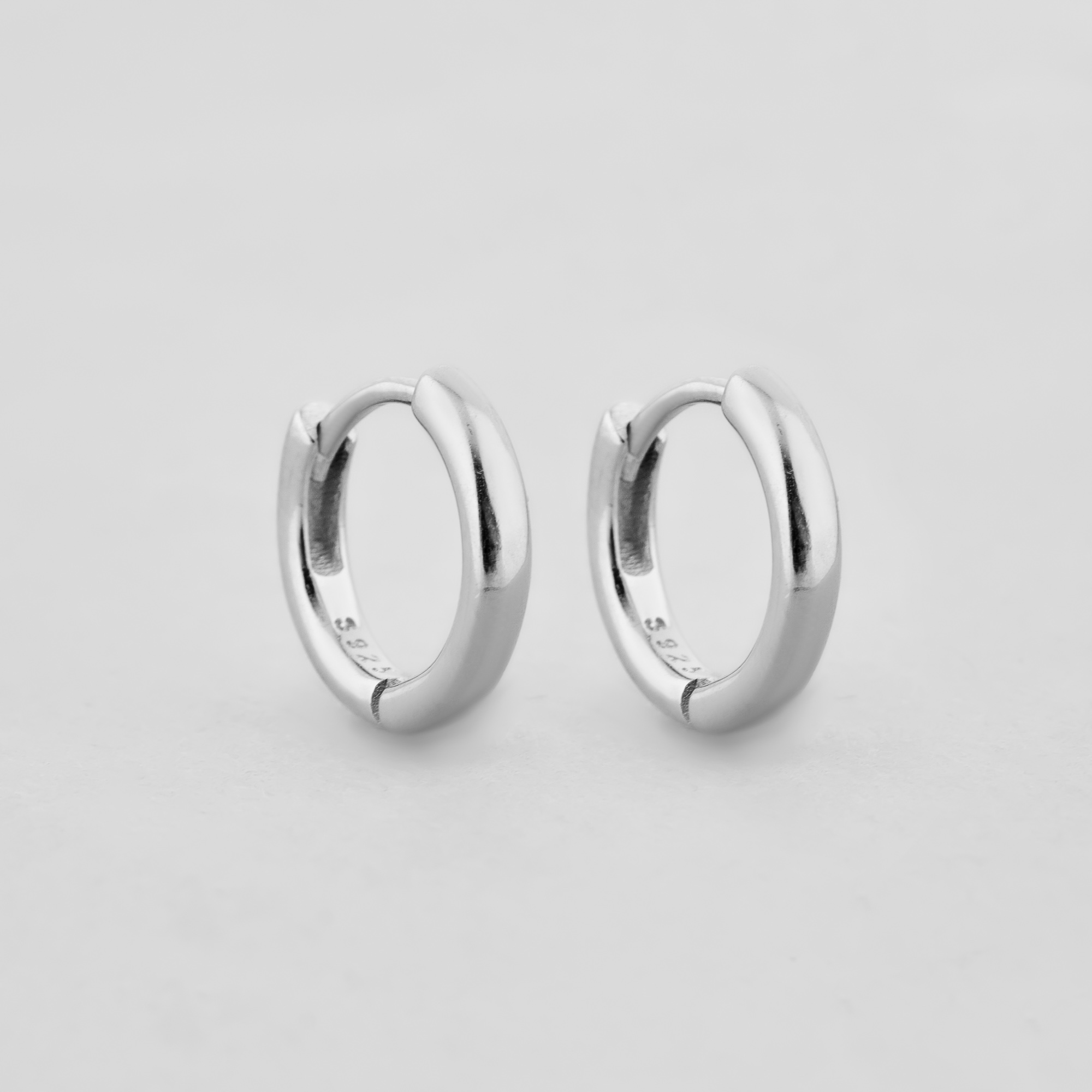 

Серебряные серьги Minimal 2-0010