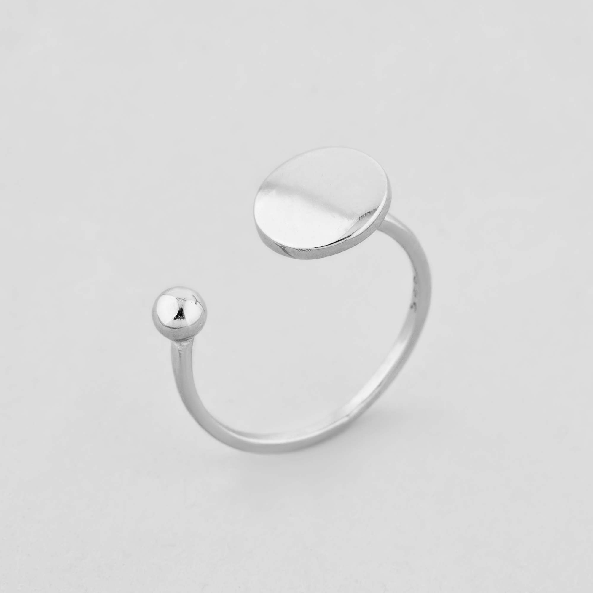 

Серебряное кольцо Minimal 510488