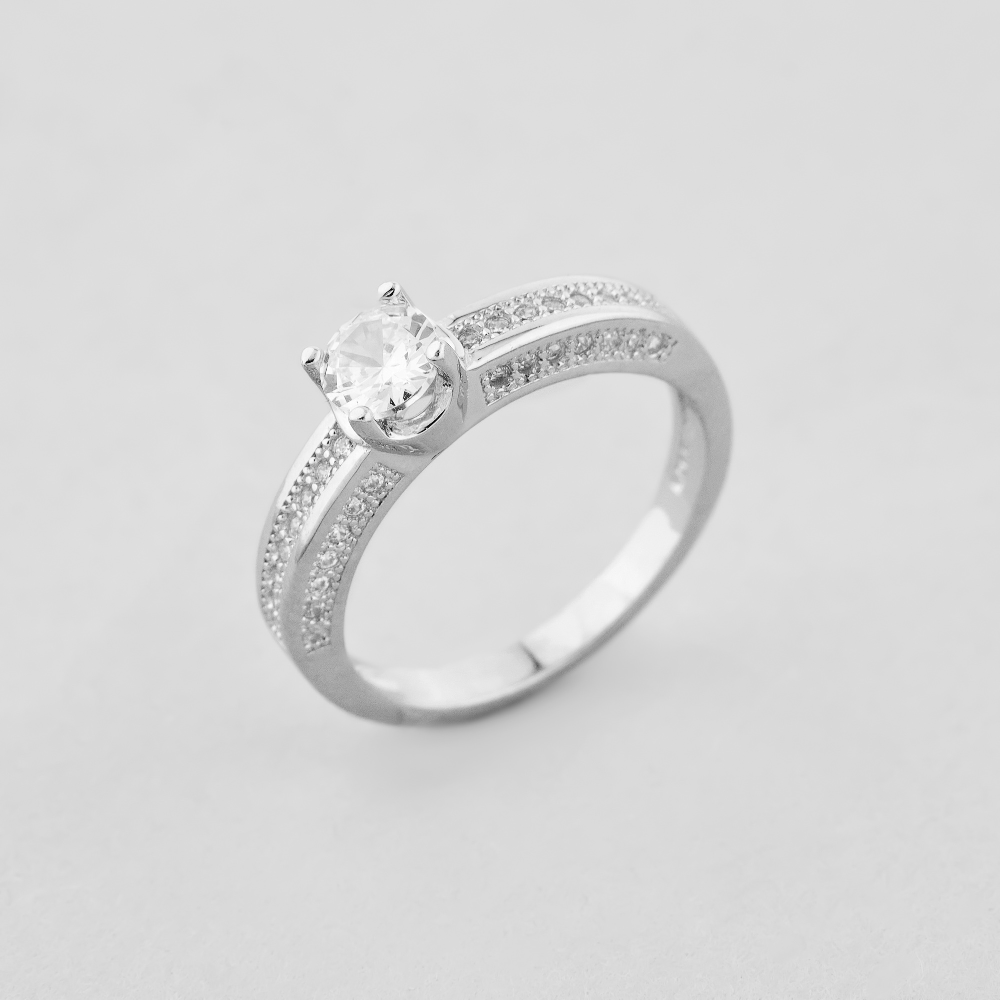 

Серебряное кольцо Minimal 510506б- 16