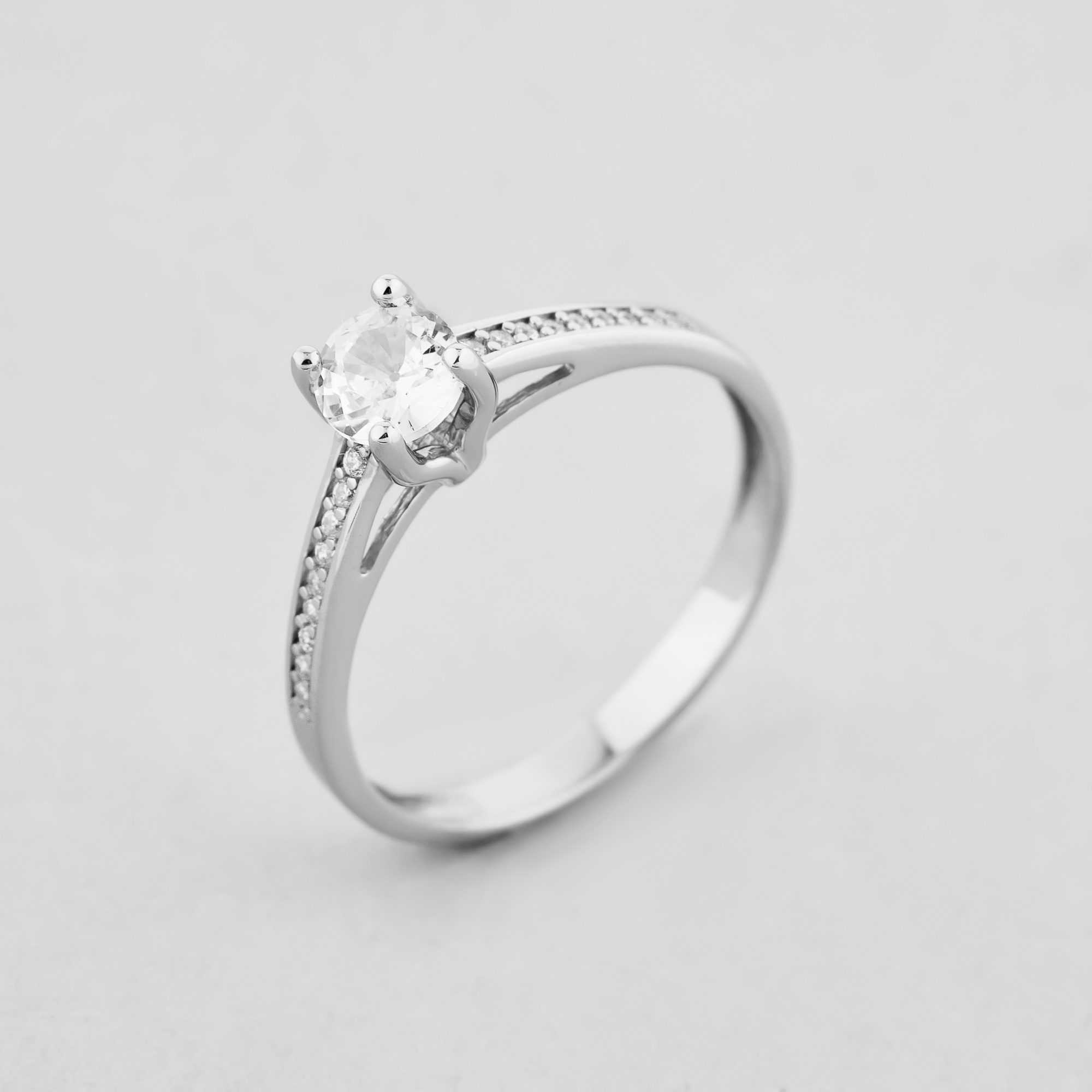 

Серебряное кольцо Minimal 510507б- 16