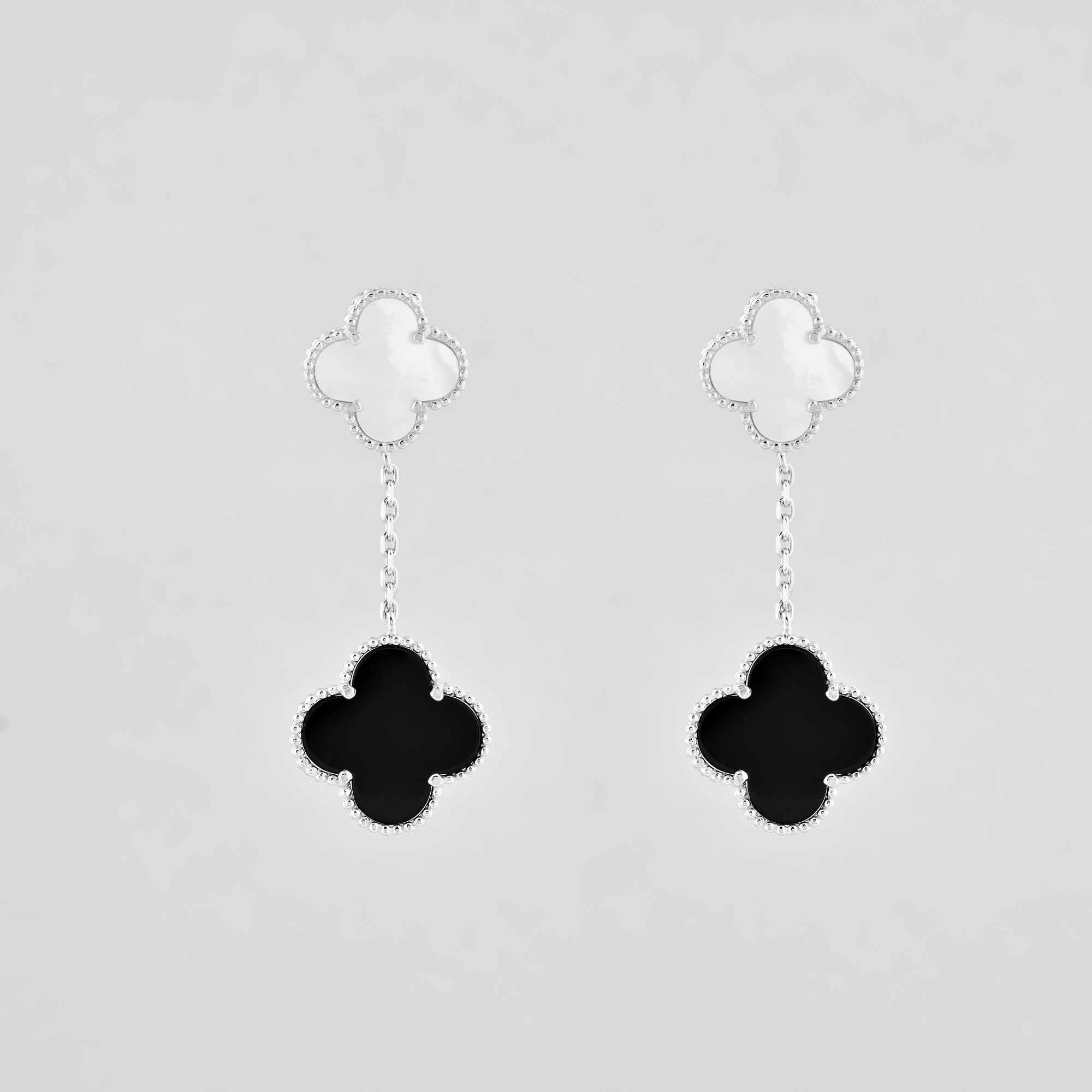 

Серебряные серьги Minimal 520635бч