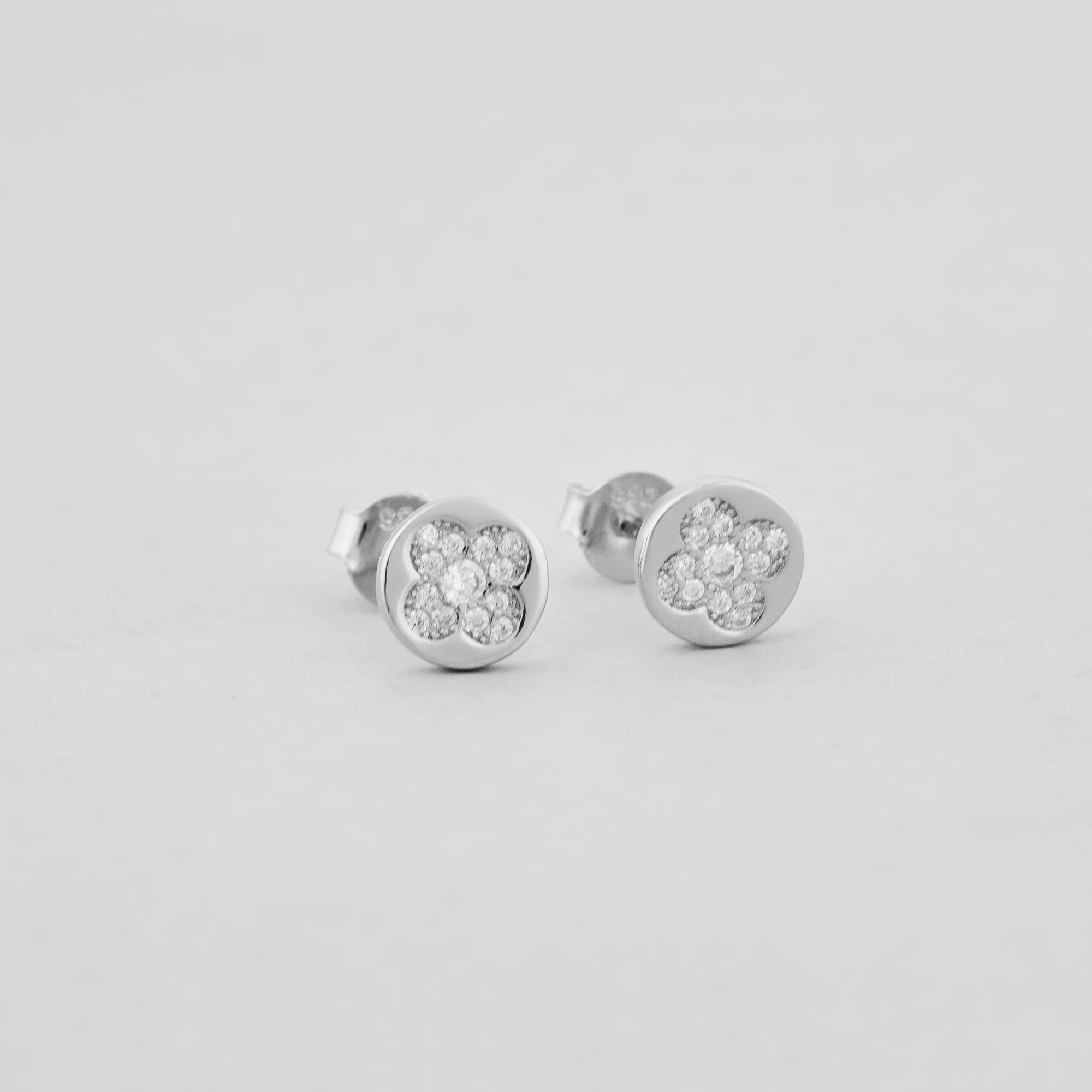 

Серебряные серьги Minimal 92-0001б
