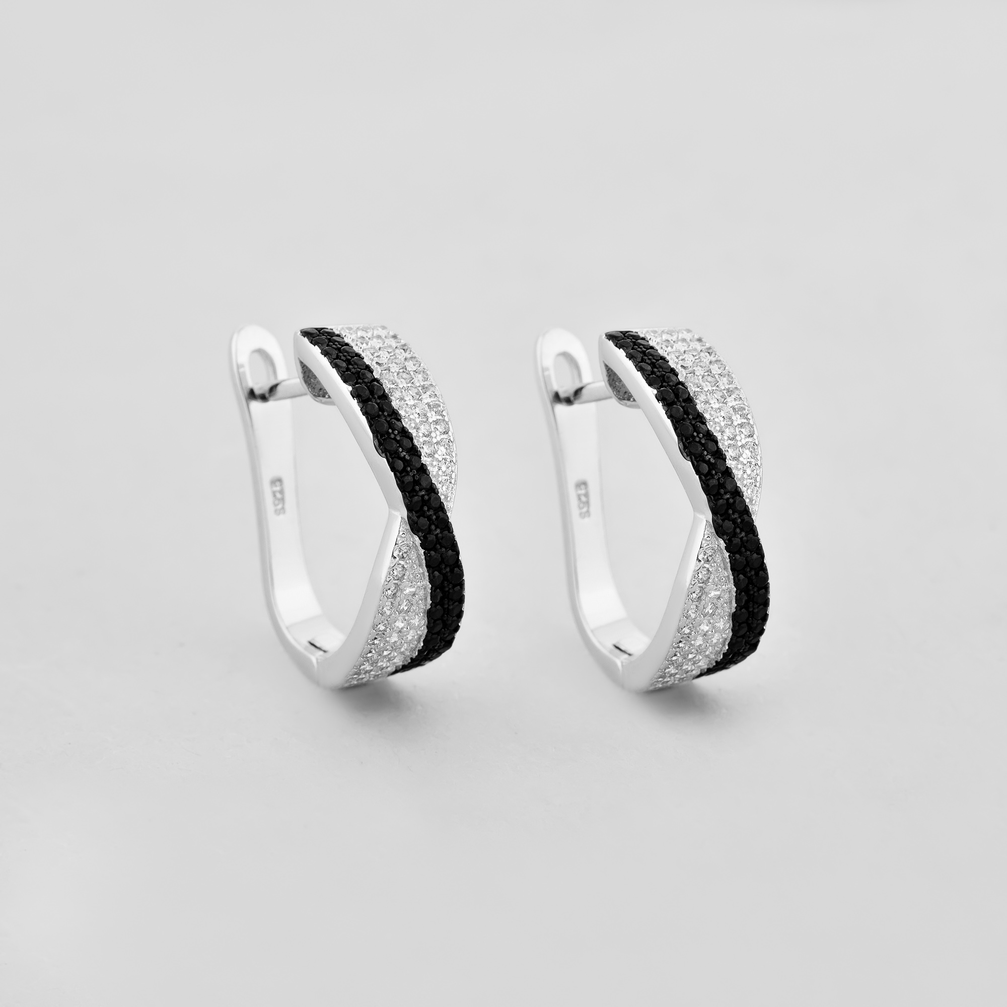 

Серебряные серьги Minimal 92-0010чб