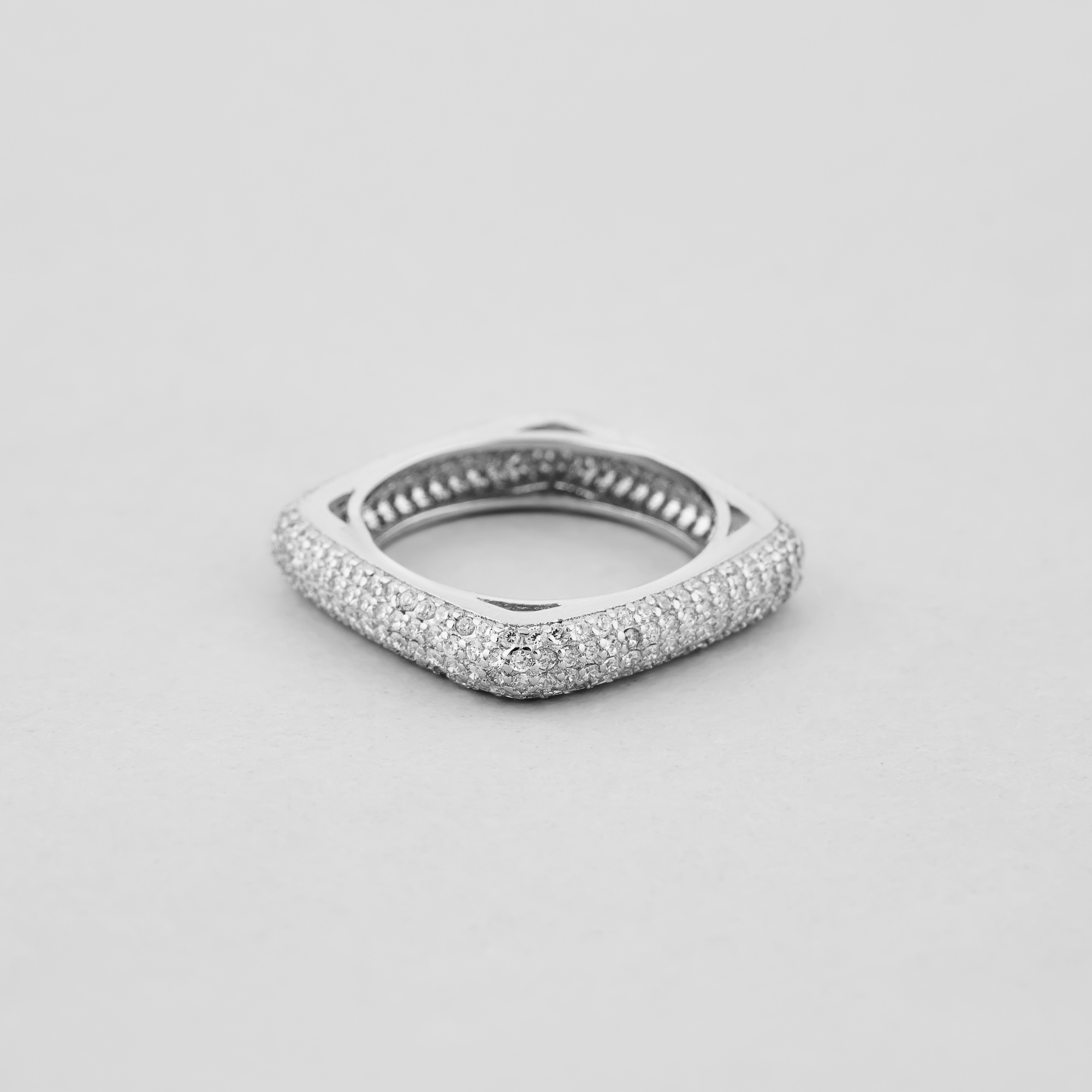 

Кольцо Истина