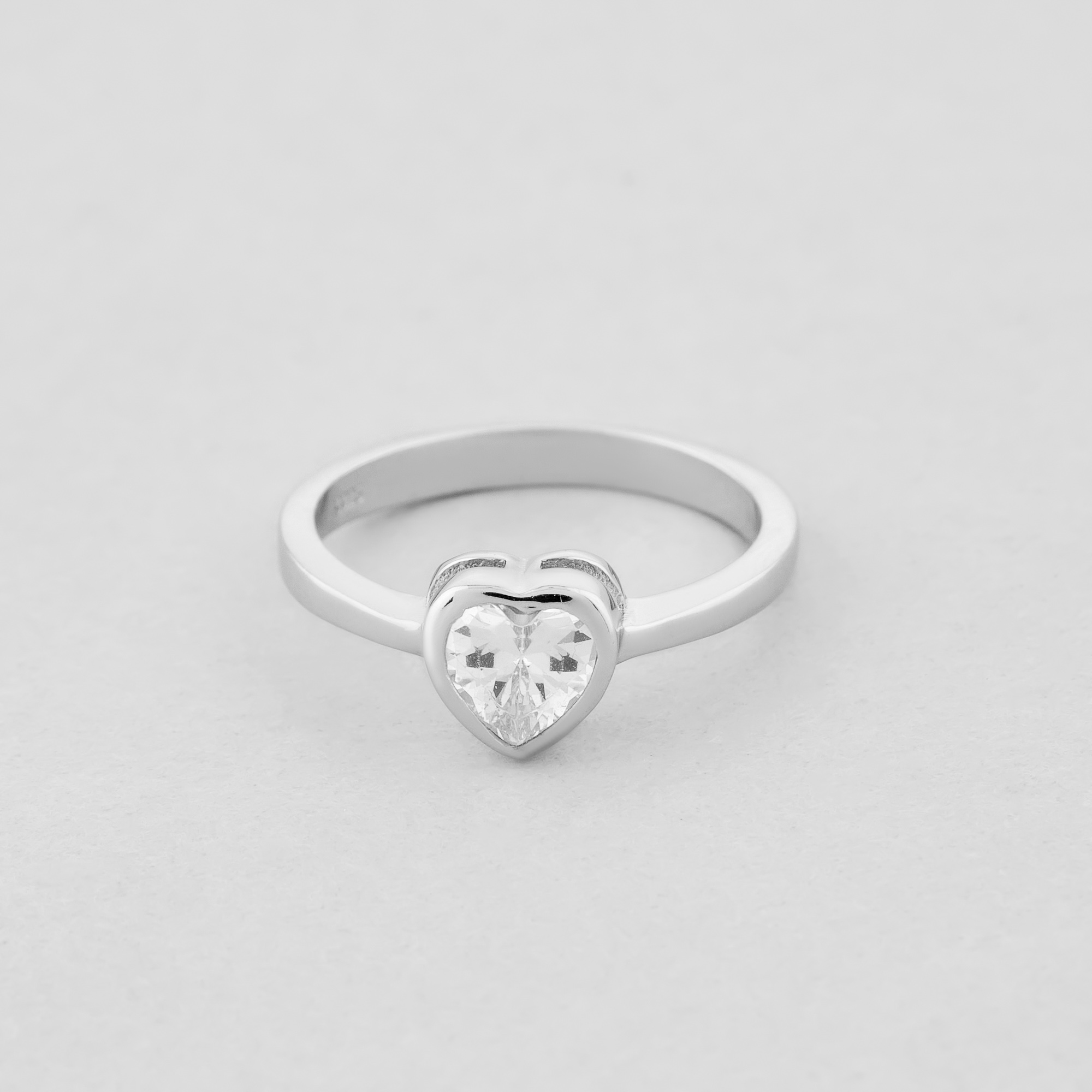 

Кольцо Сердечко