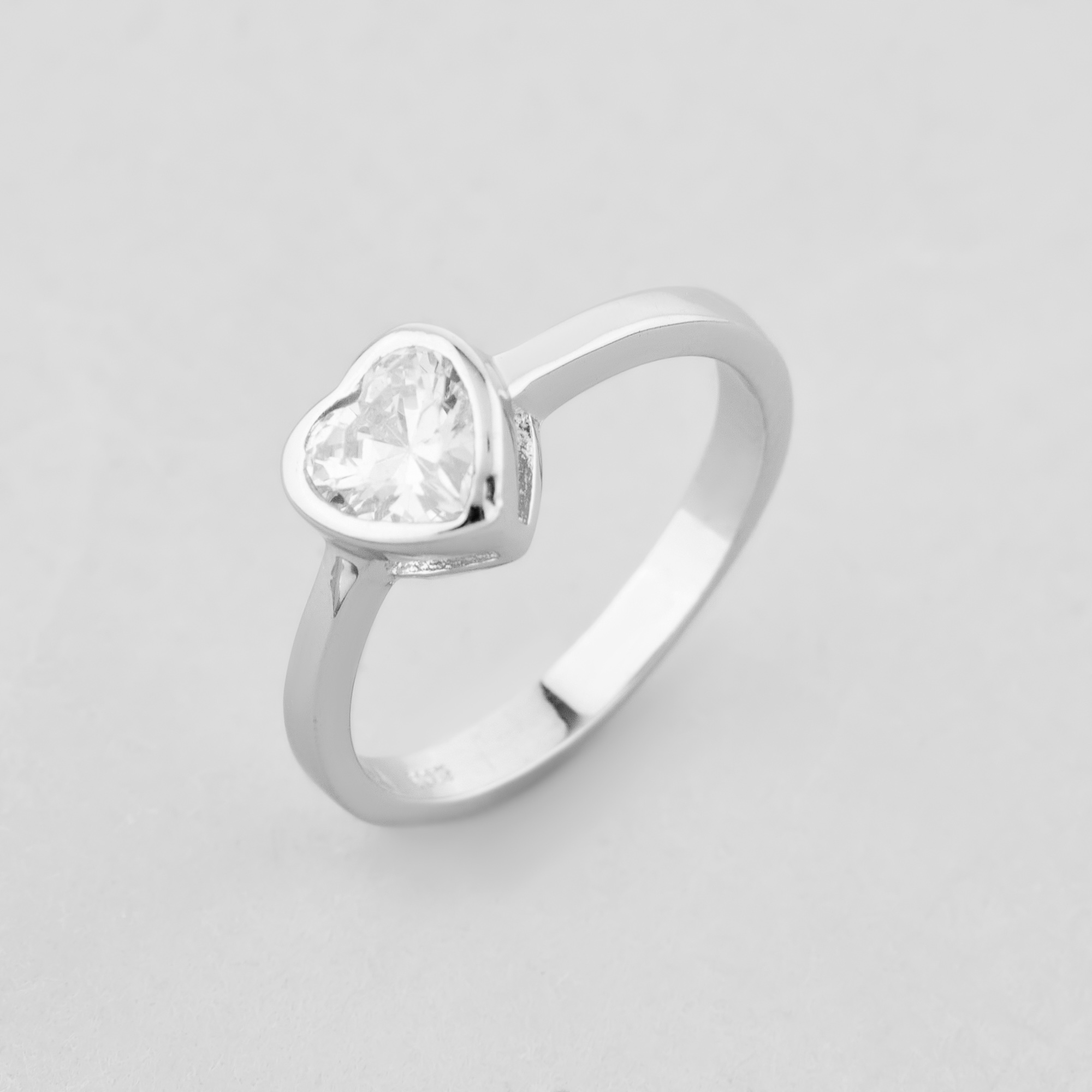 

Серебряное кольцо Minimal 9510336б- 17