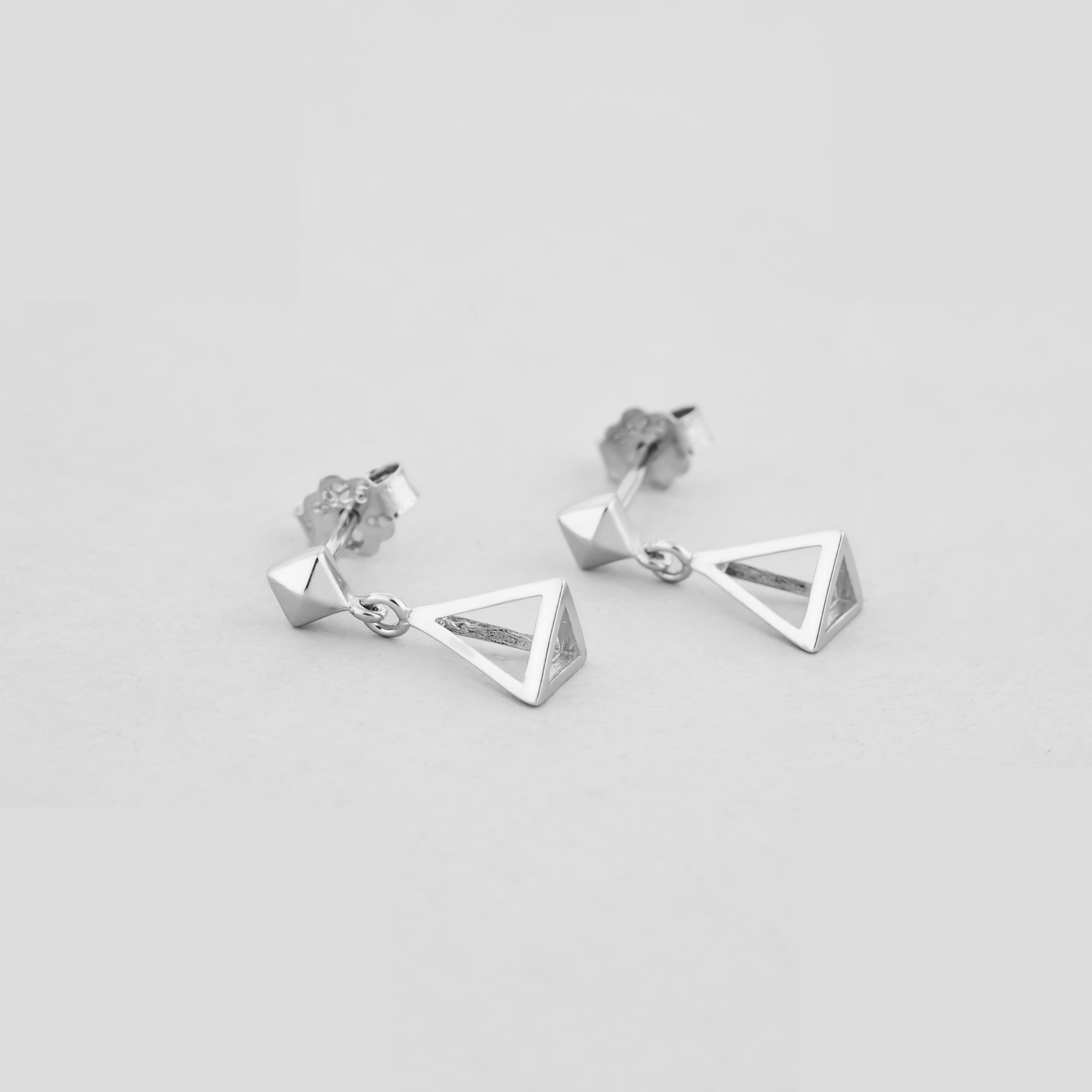 

Серебряные серьги Minimal ВС-231р