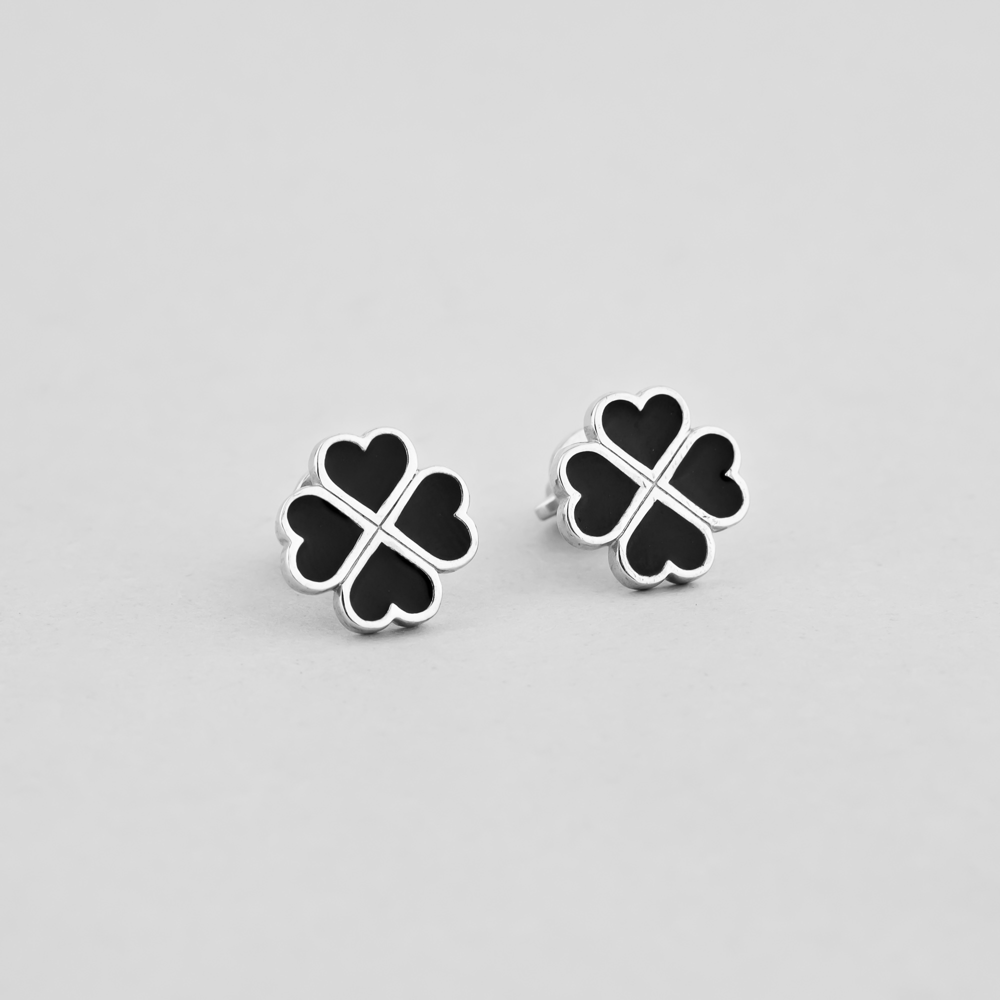 

Серебряные серьги Minimal 2480р