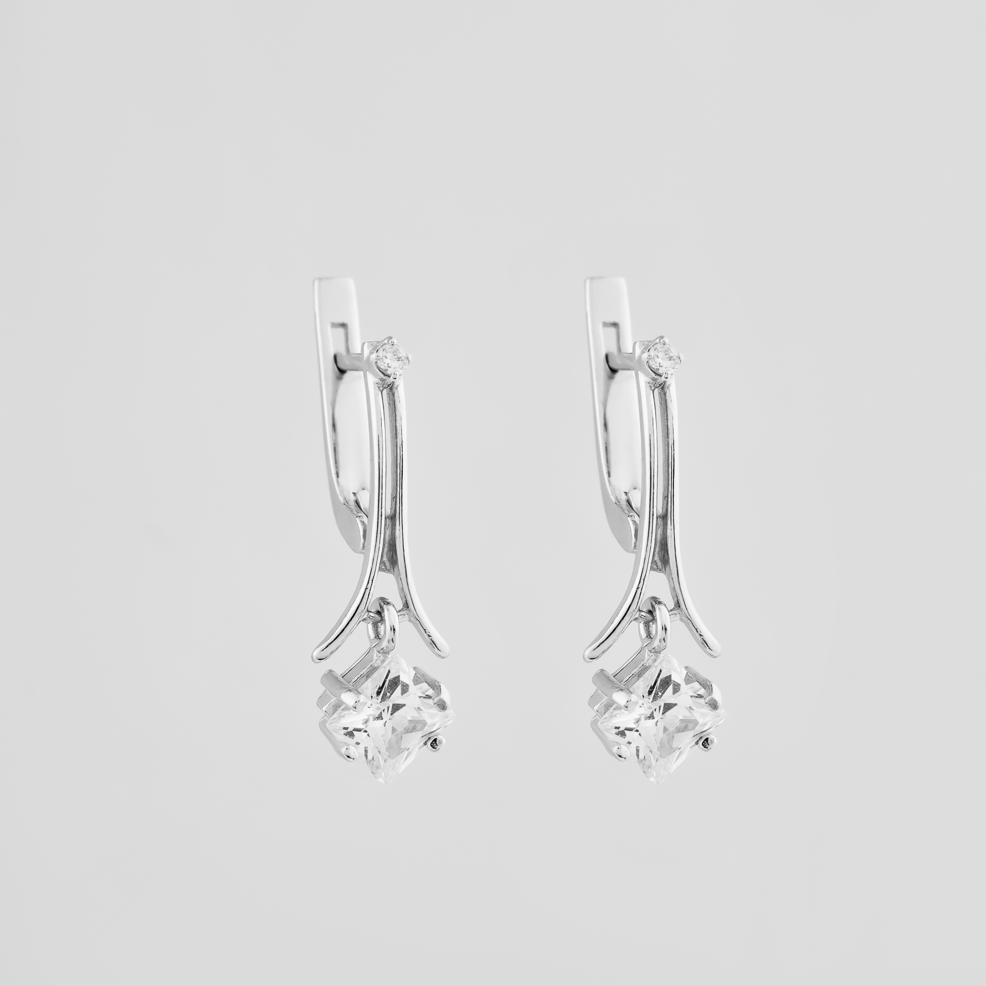 

Серебряные серьги Minimal 2179р