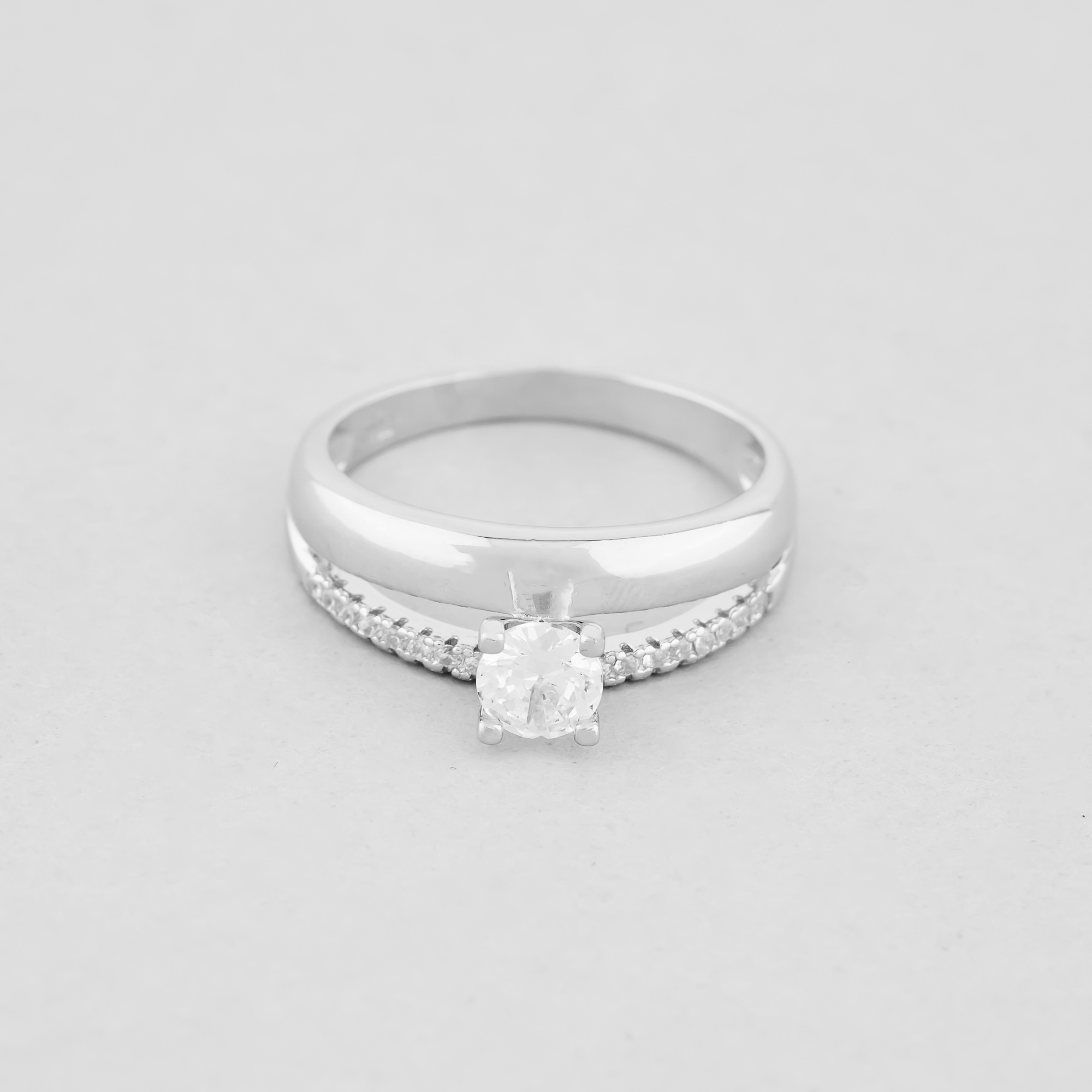 

Серебряное кольцо Minimal 9510414б- 16