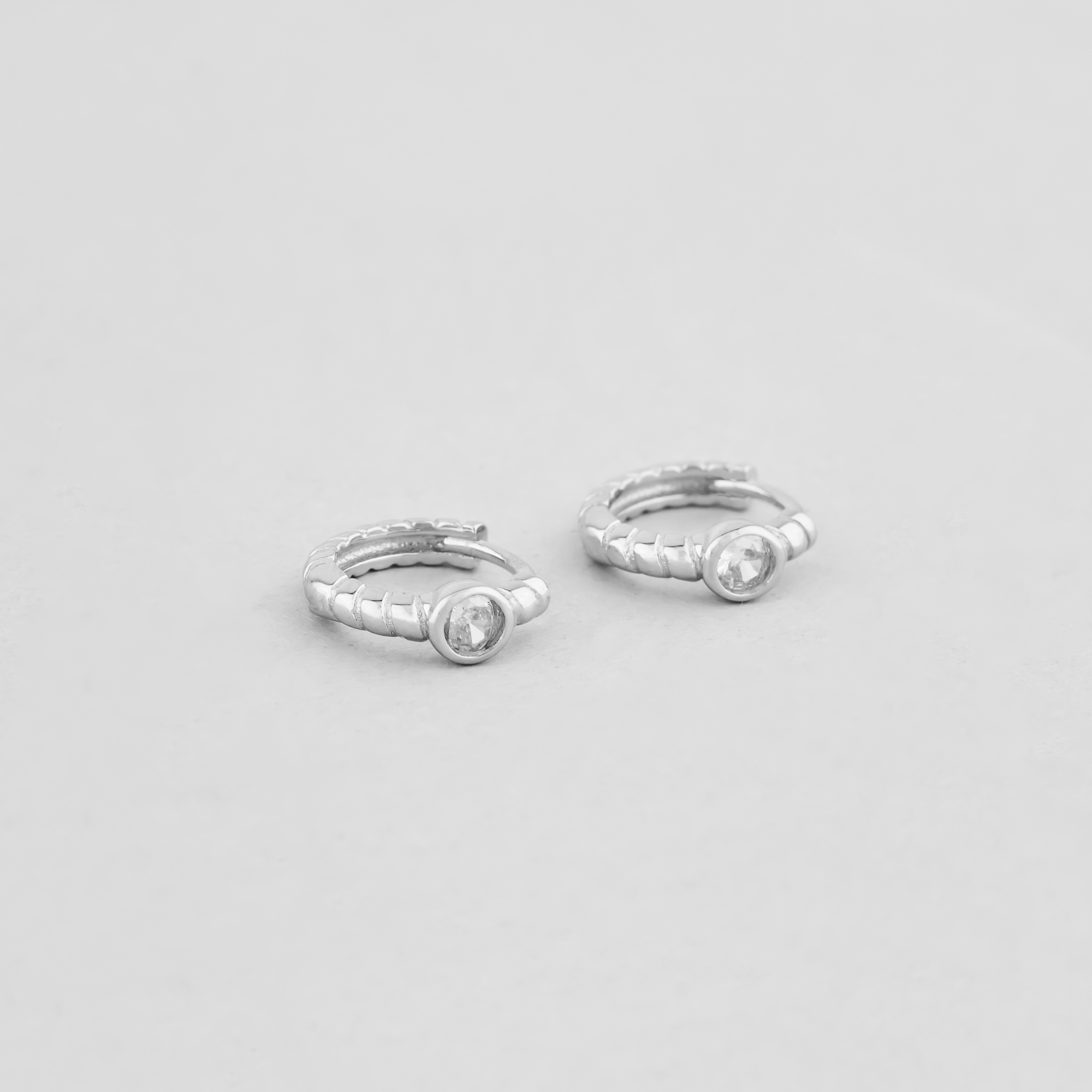 

Серебряные серьги Minimal 520987б