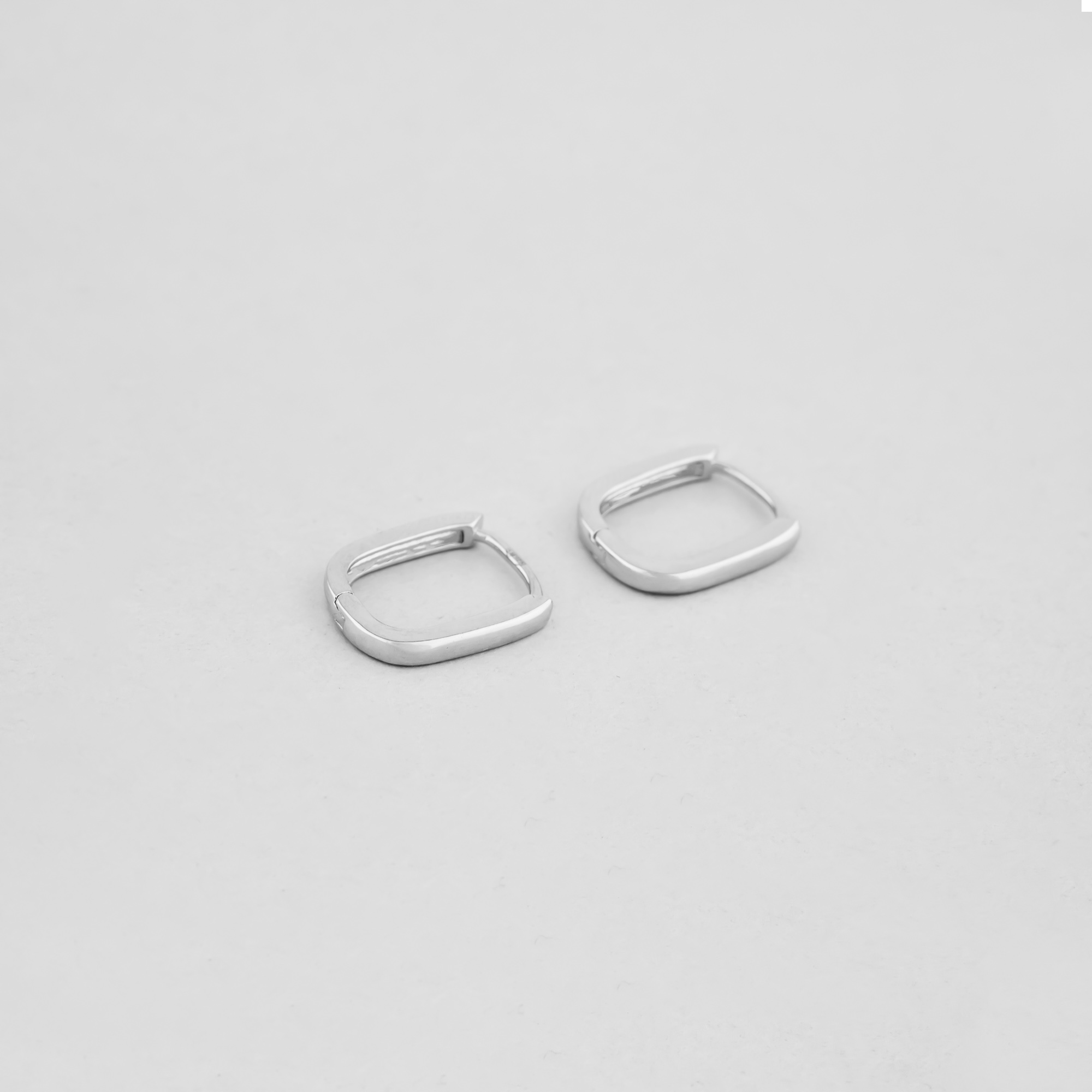 

Серебряные серьги Minimal 2-0012