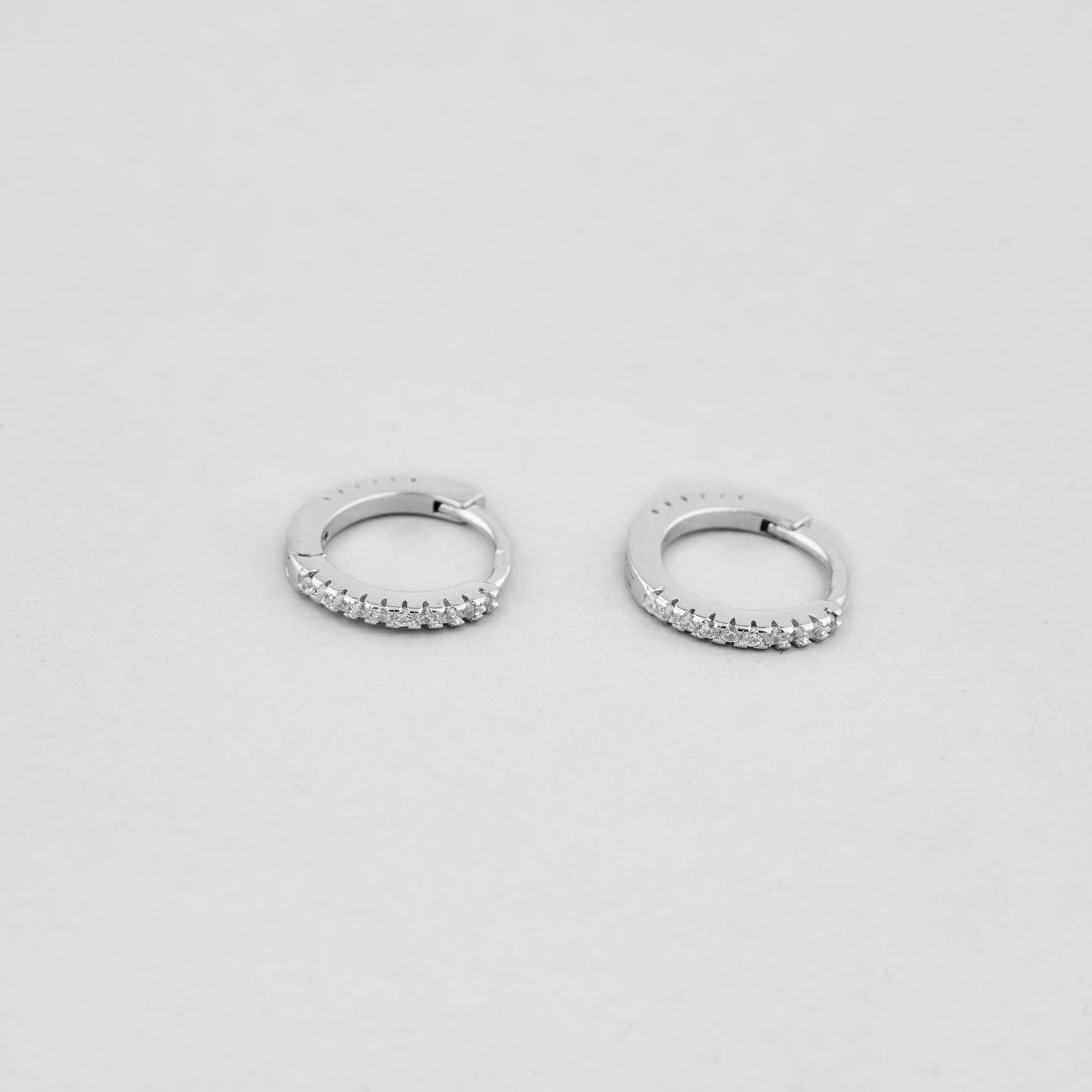 

Серебряные серьги Minimal 520974б