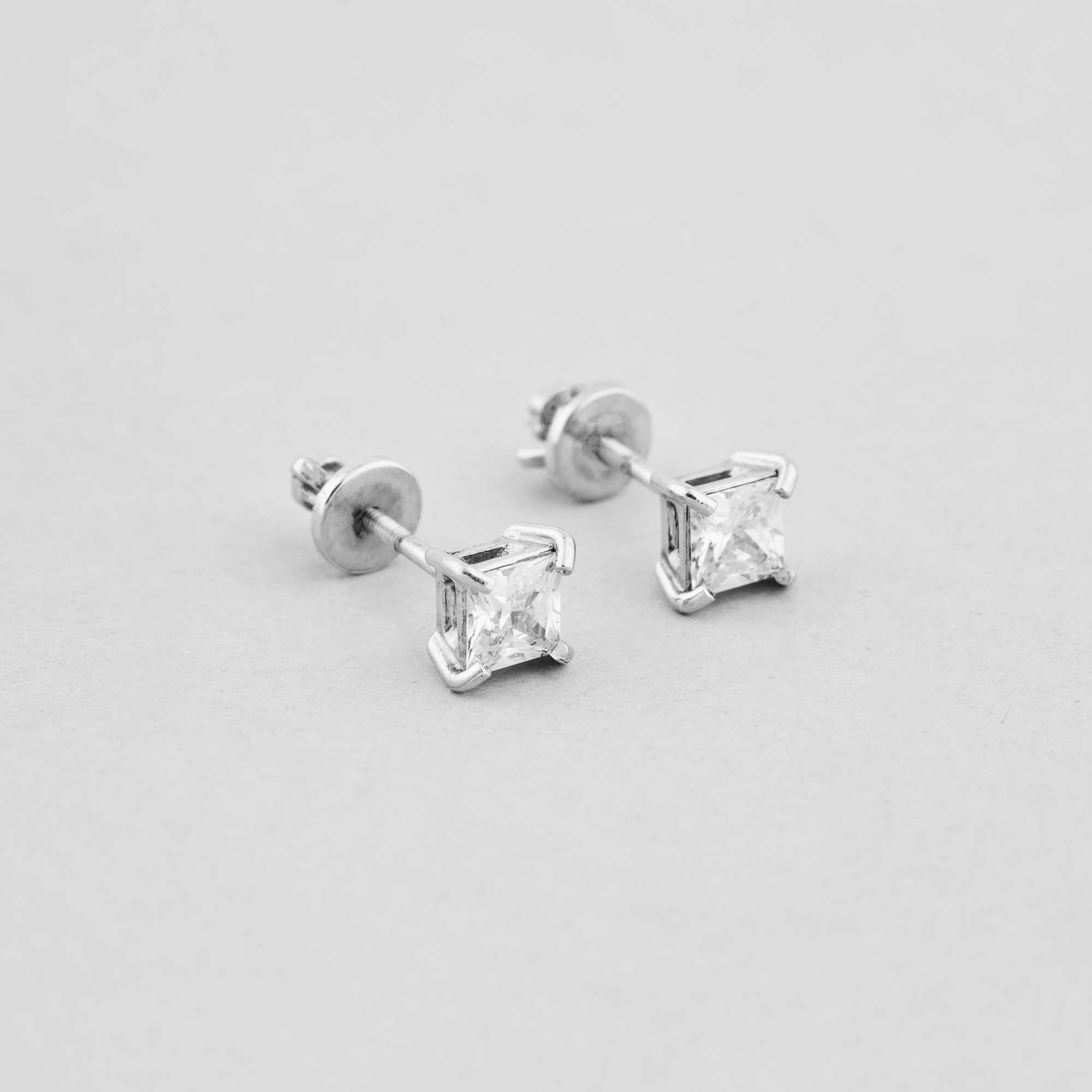 

Серебряные серьги Minimal 2137-1р