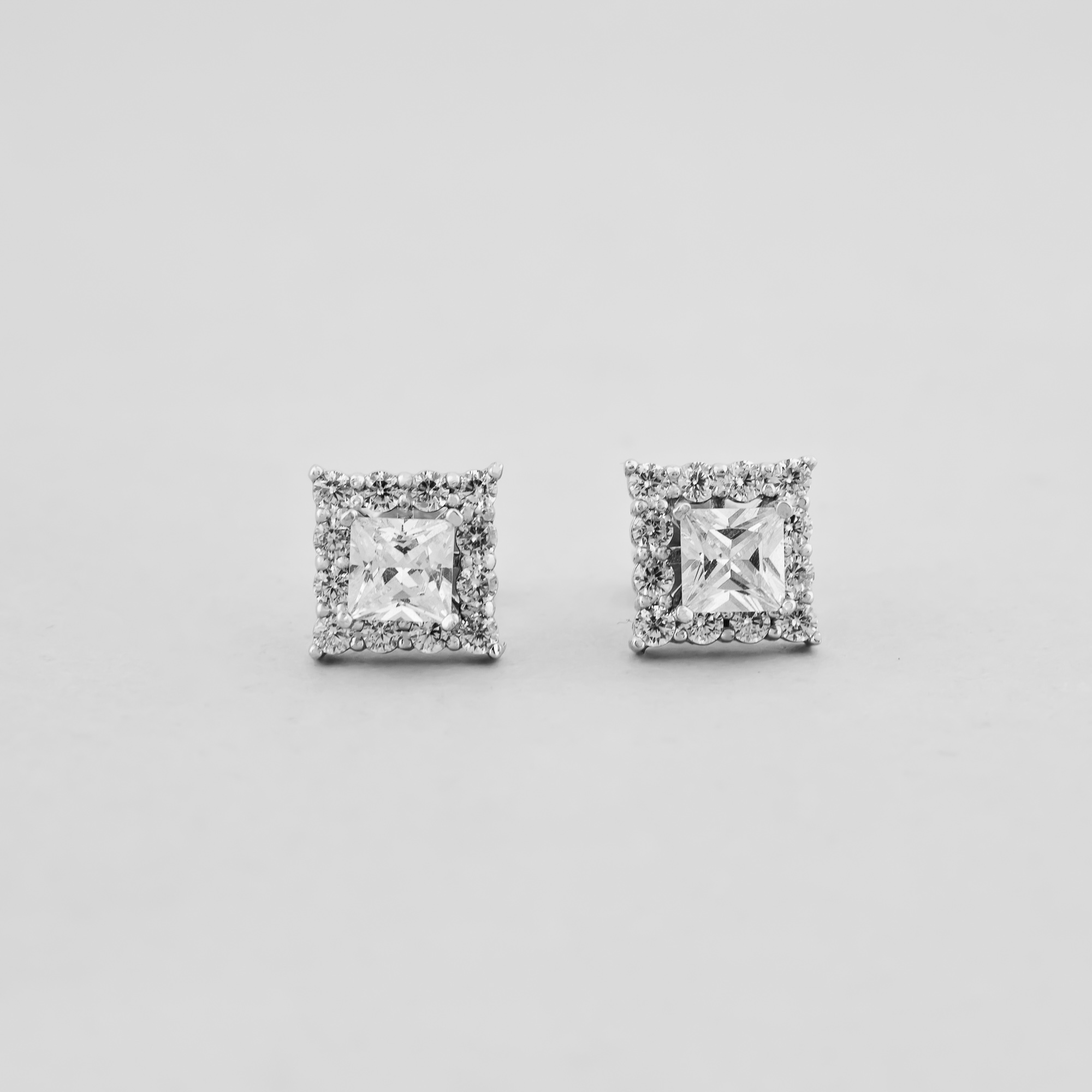 

Серебряные серьги Minimal 29069р