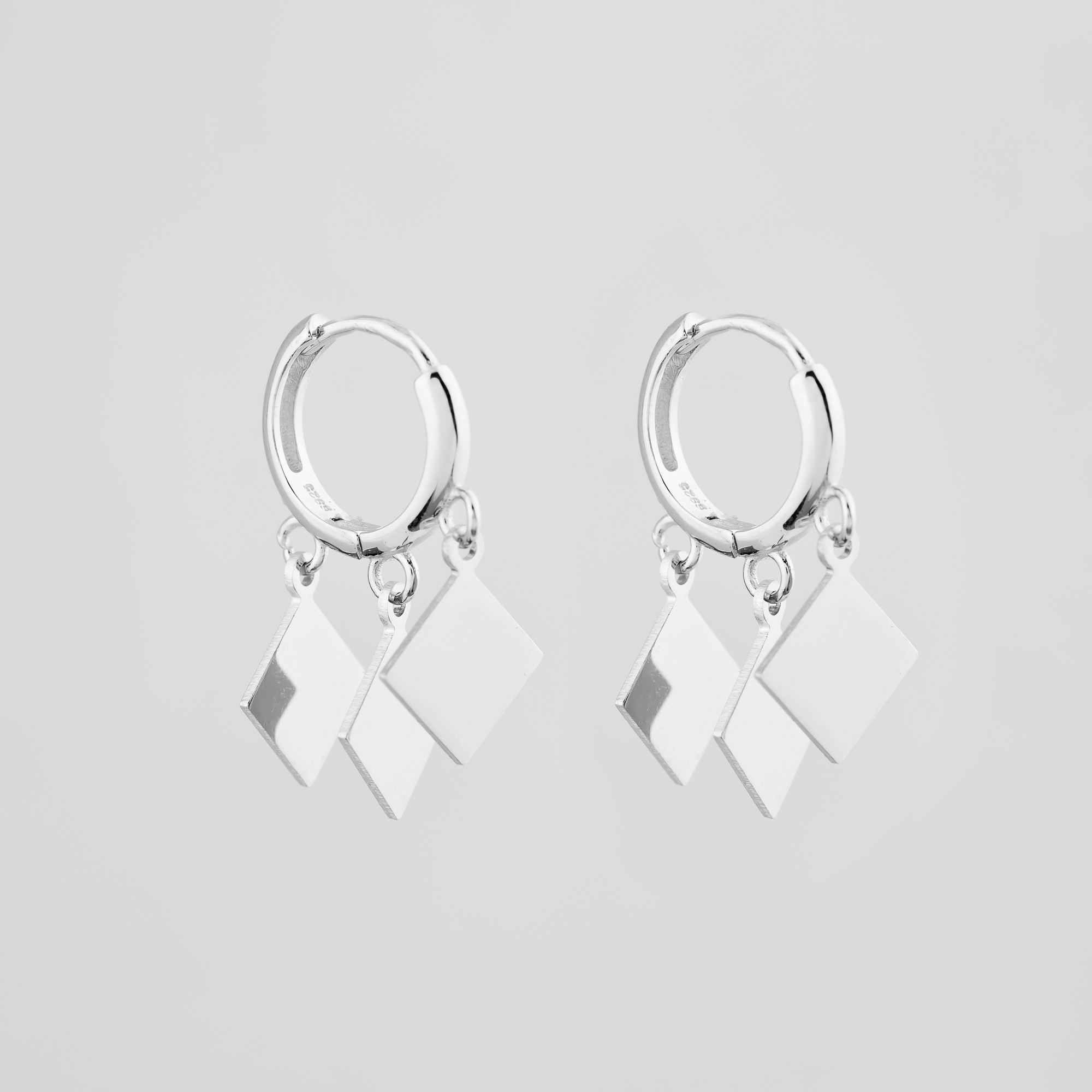 

Серебряные серьги Minimal 520336