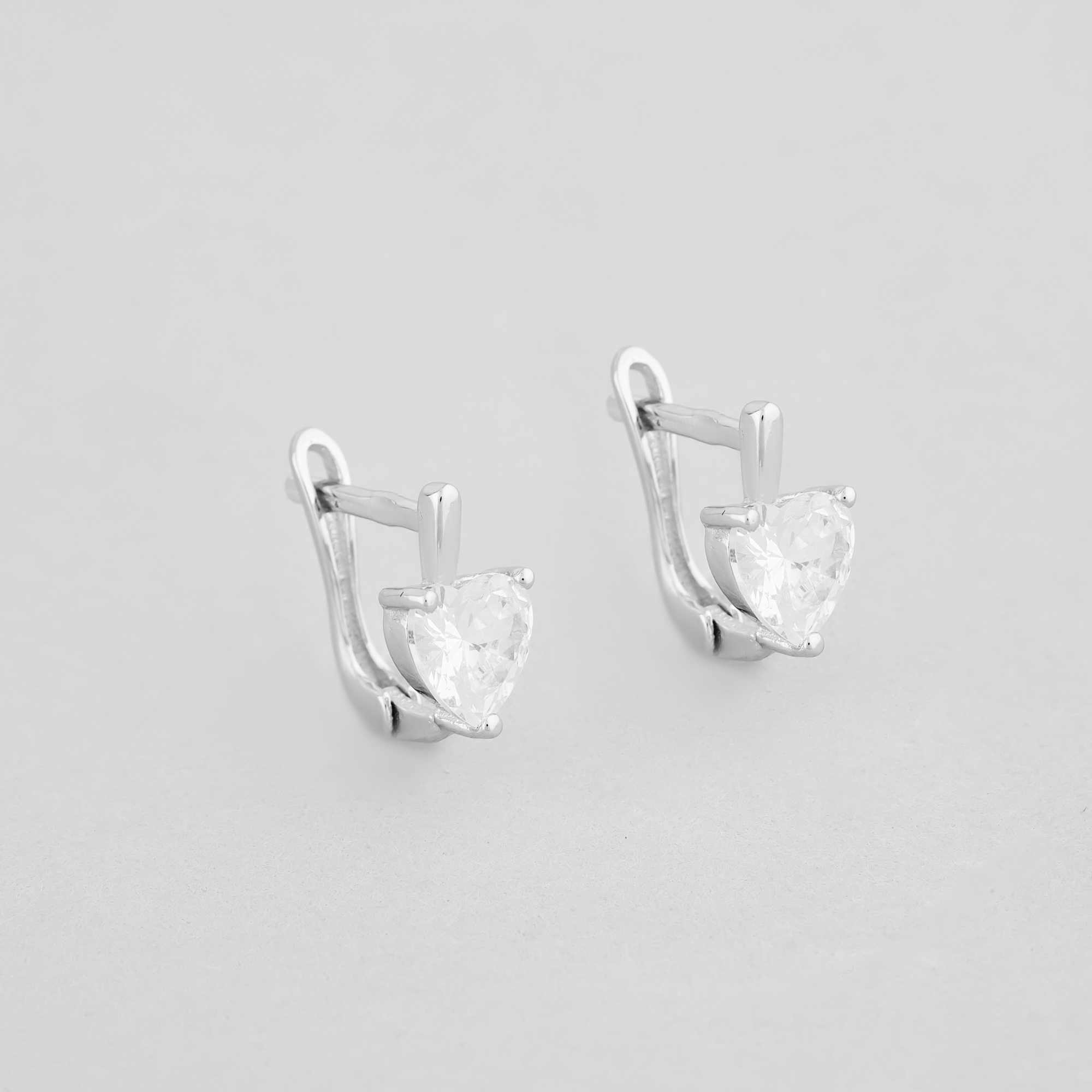 

Серебряные серьги Minimal 520349б