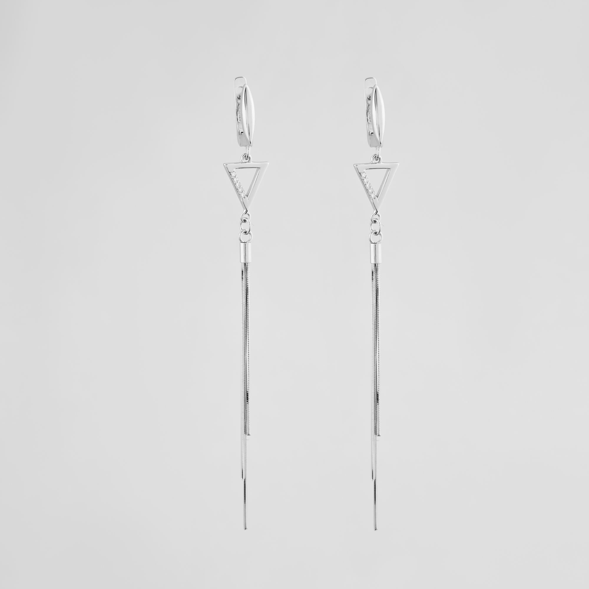 

Серебряные серьги Minimal 520474б