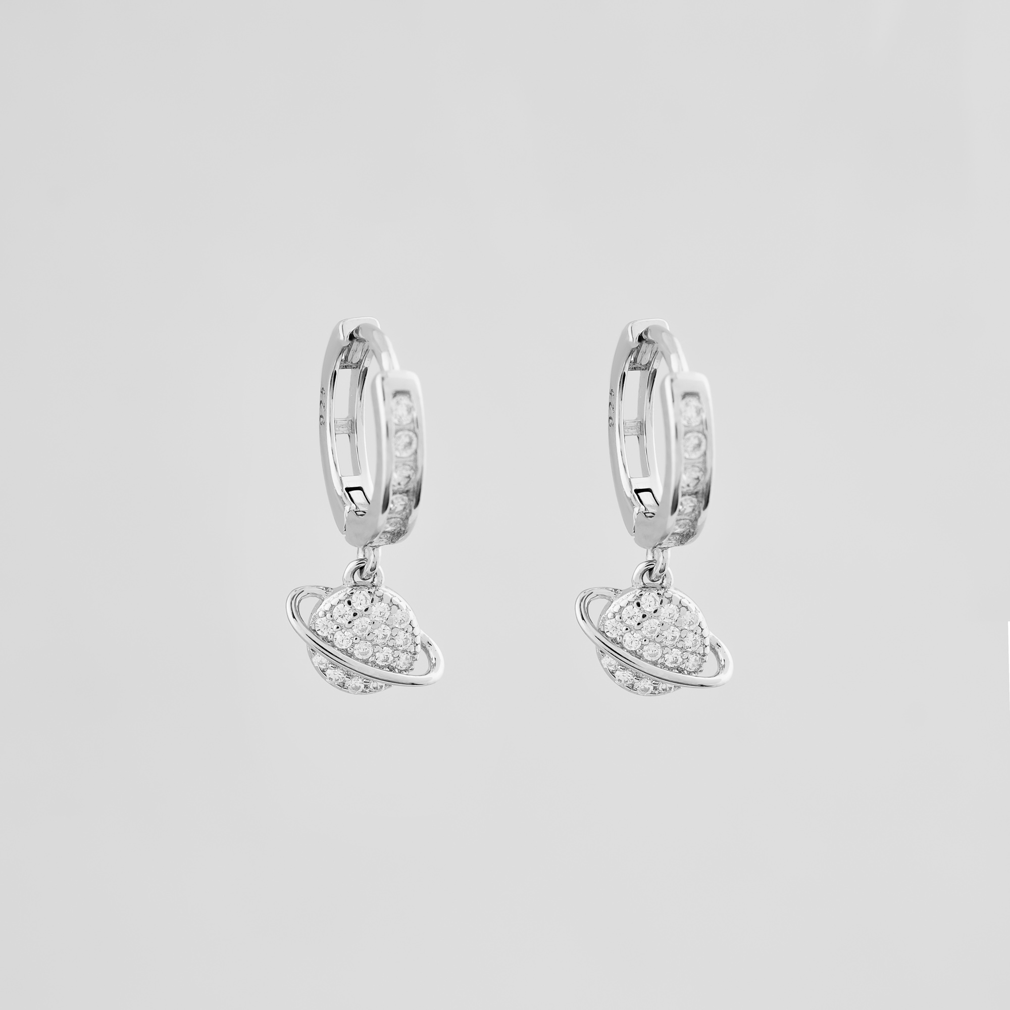 

Серебряные серьги Minimal 520999б