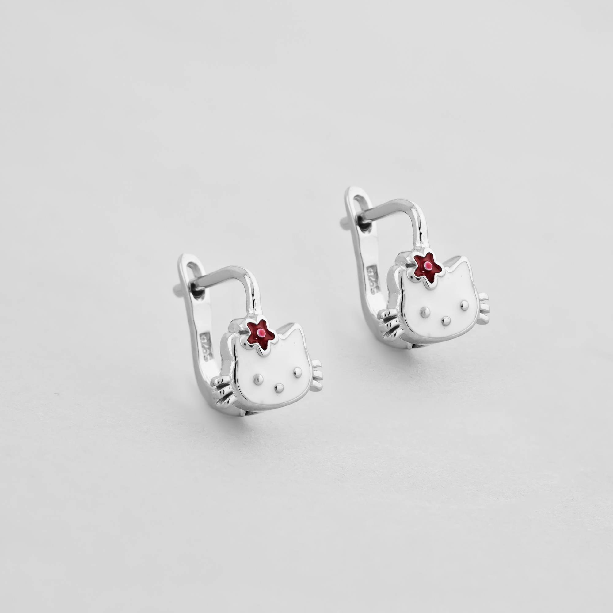 

Серебряные серьги Minimal 9520080бк