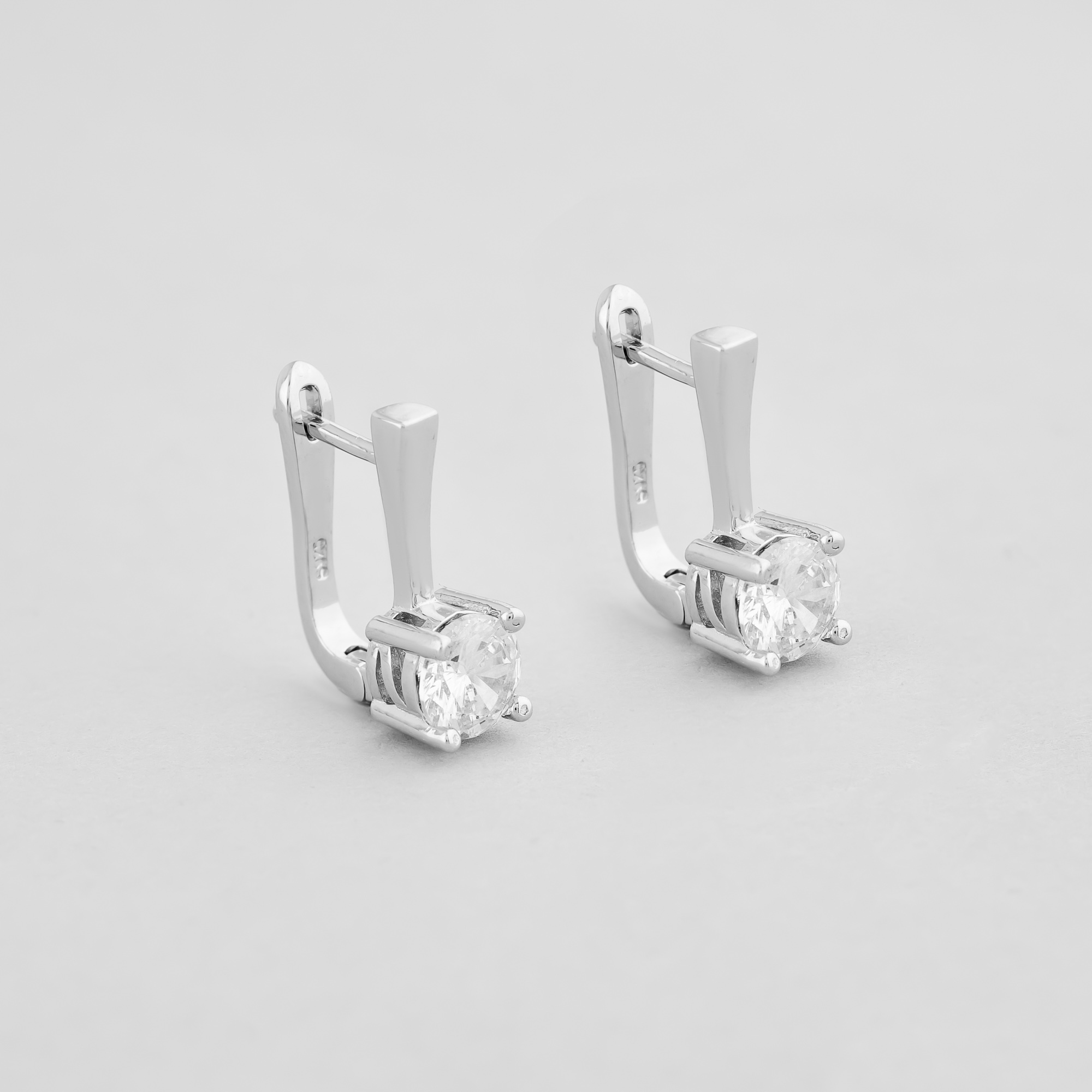 

Серебряные серьги Minimal 9520402б