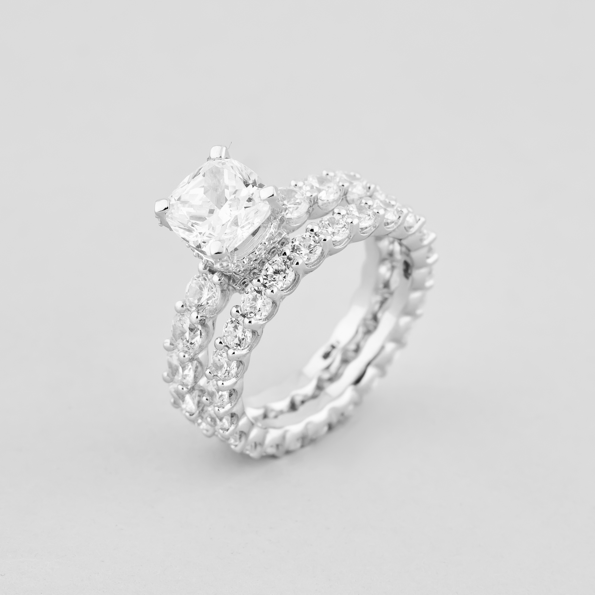 

Серебряное кольцо Minimal 510405б- 16
