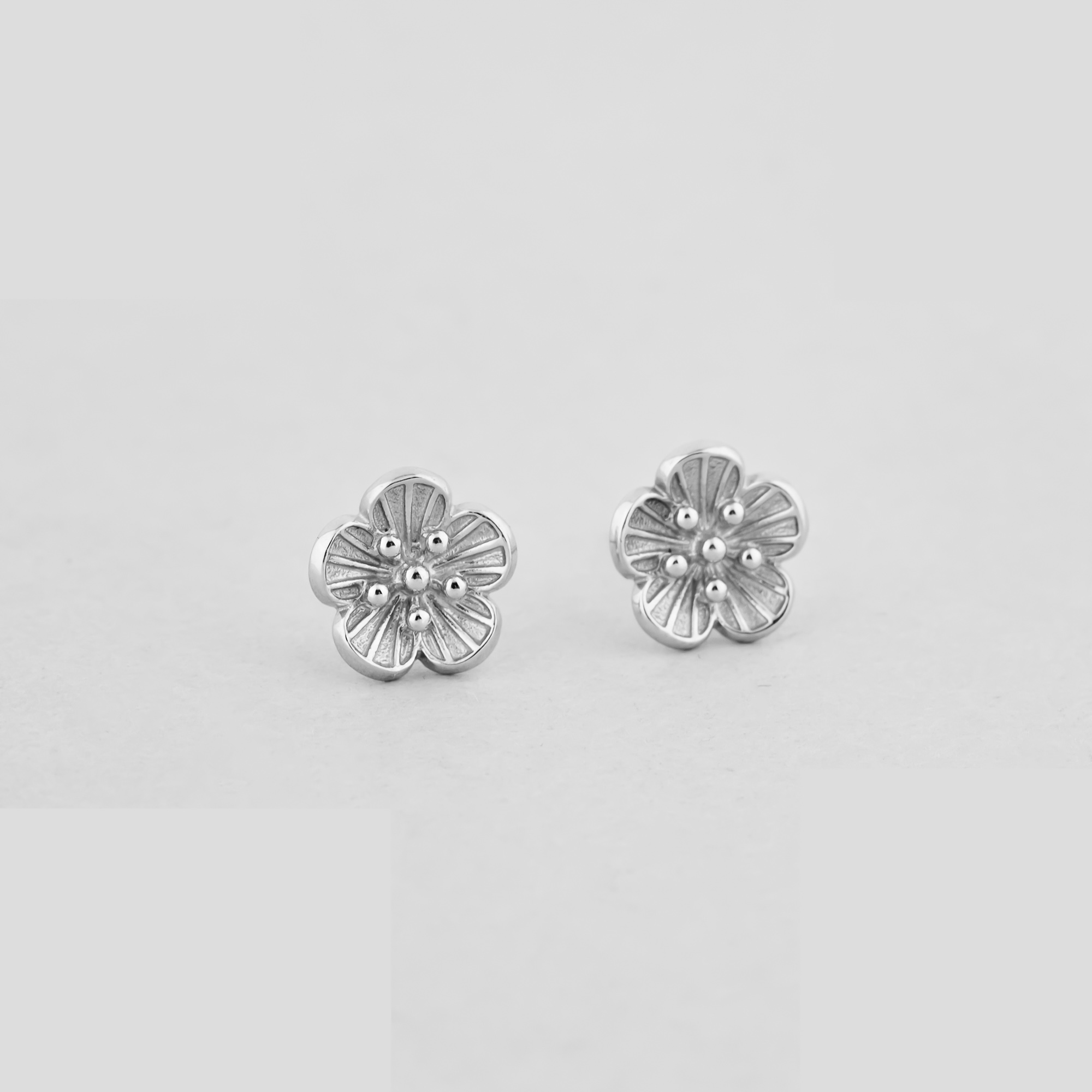 

Серебряные серьги Minimal 20292р