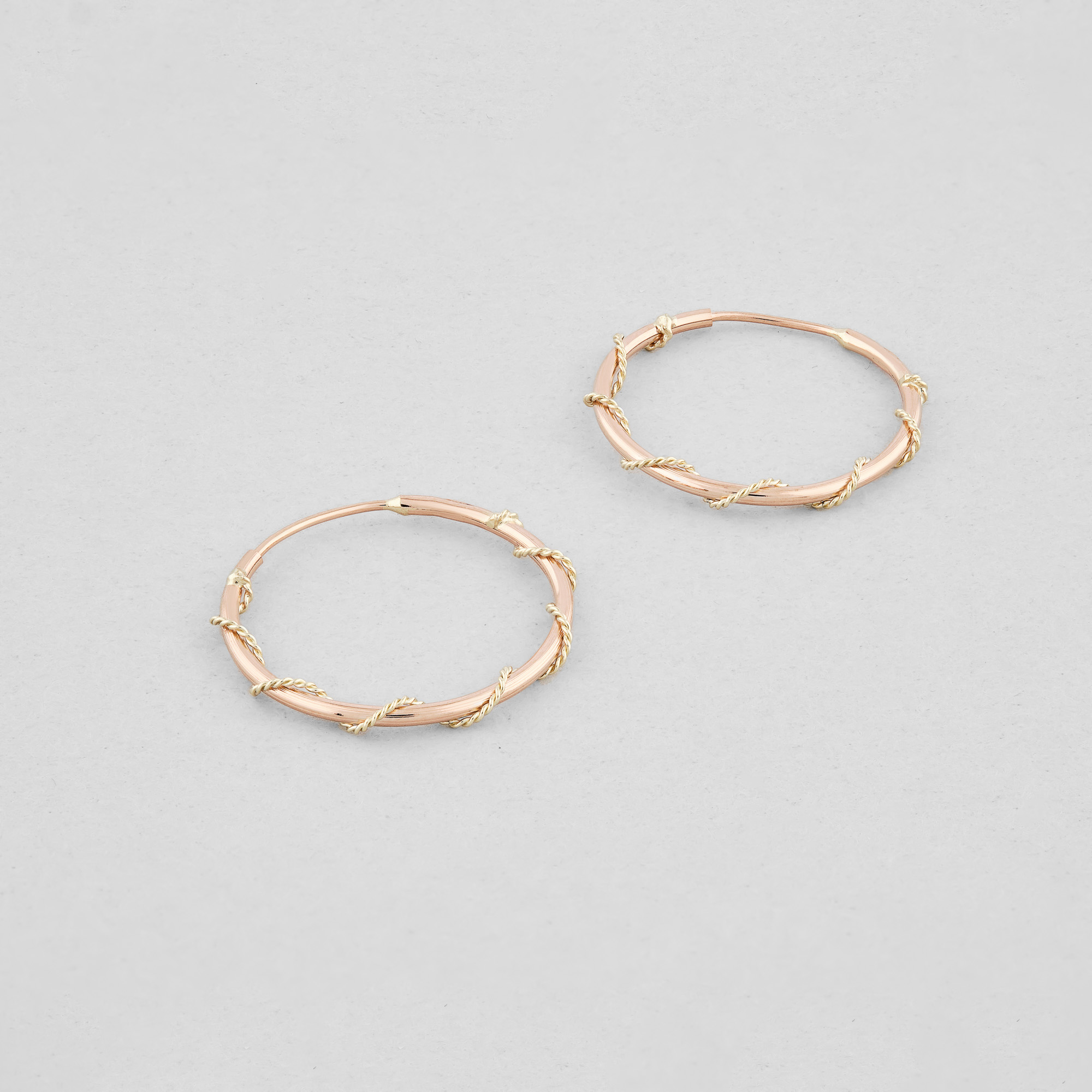 

Золотые серьги Minimal 5012-20-ч