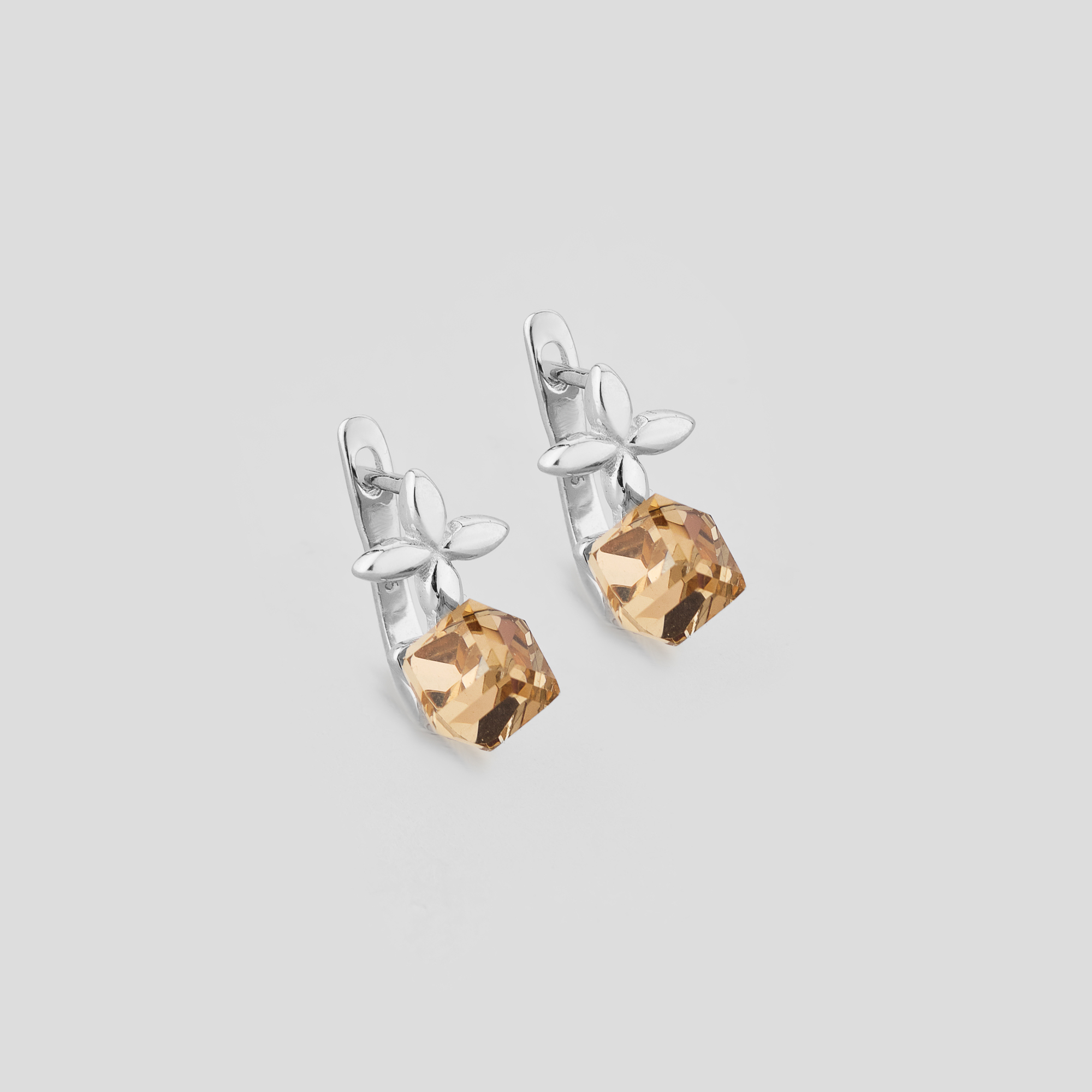 

Серебряные серьги Minimal 92-0031ж