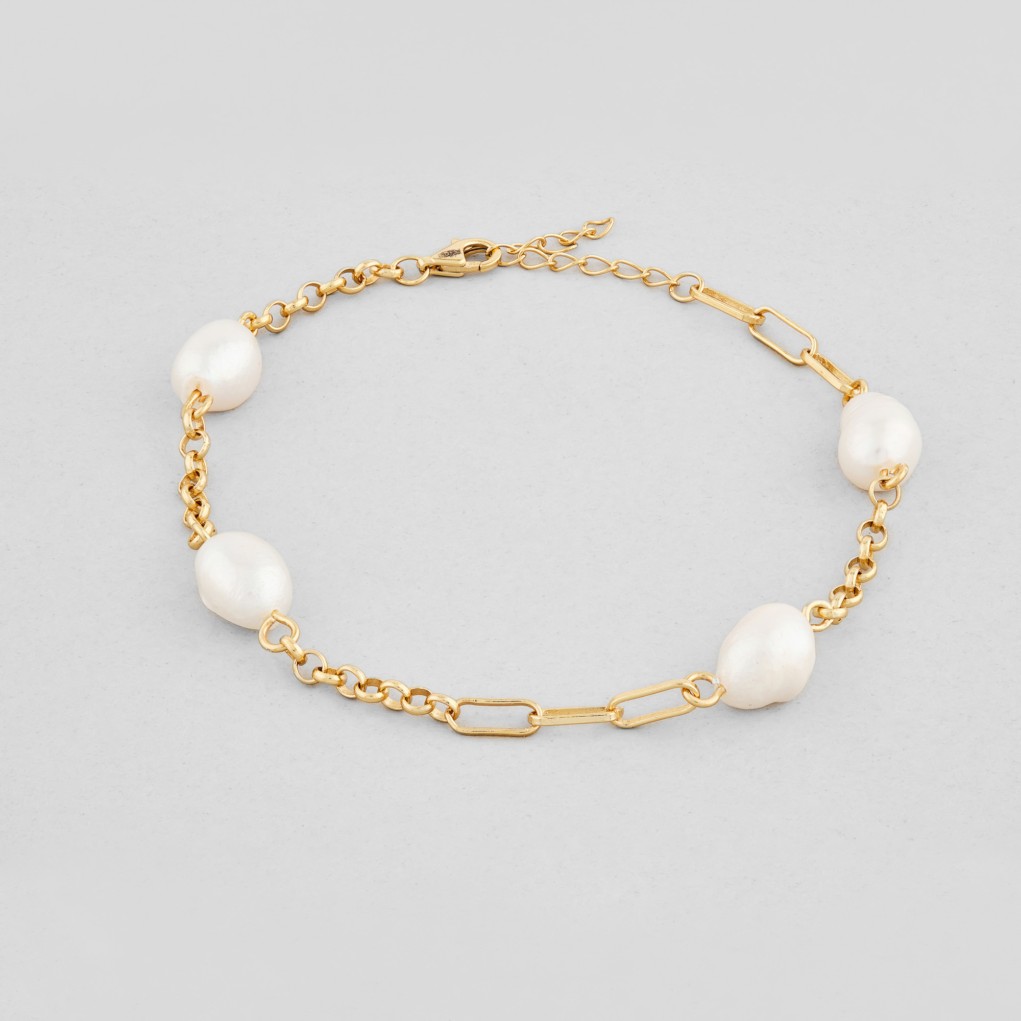 

Серебряные браслеты с позолотой Minimal ST2807