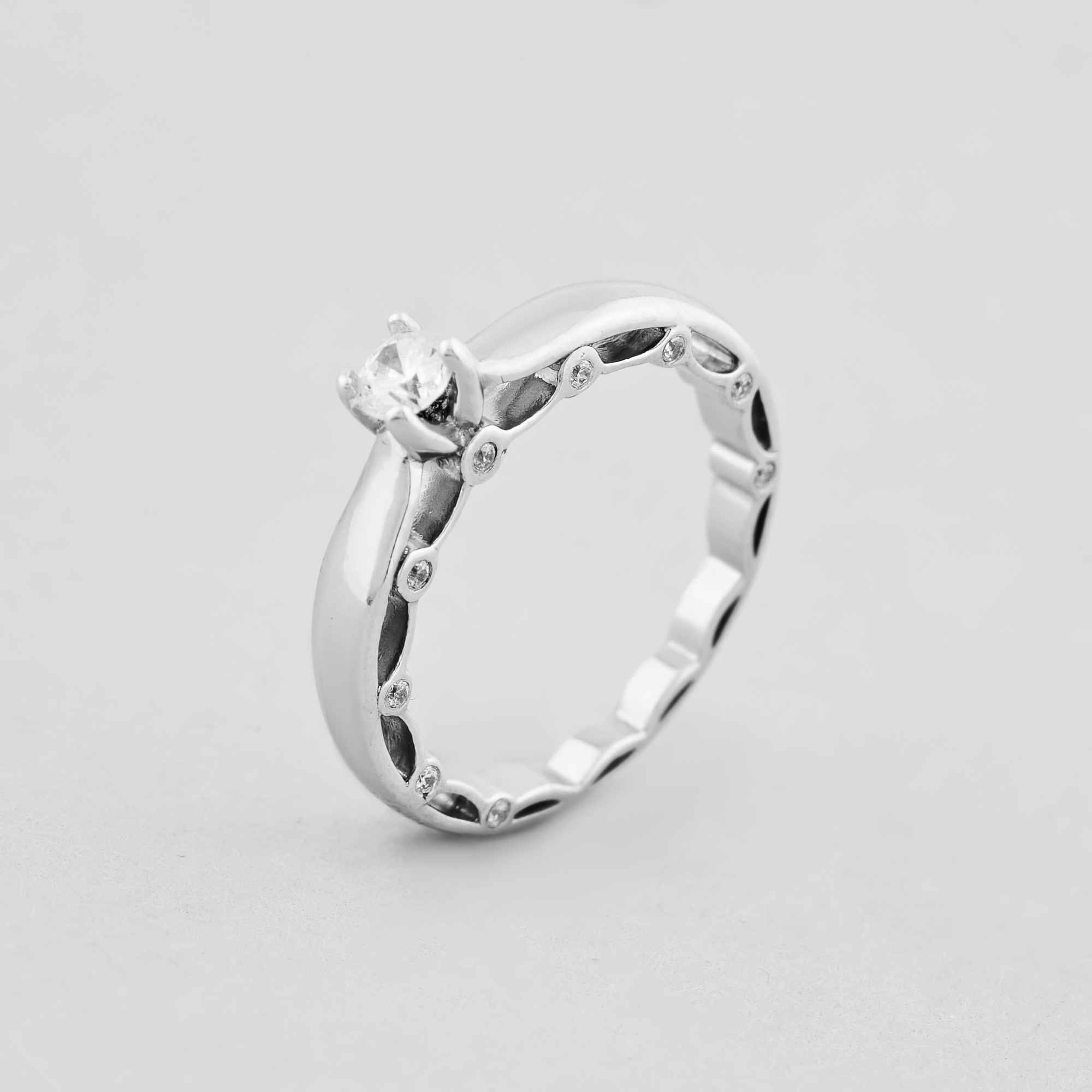 

Серебряное кольцо Minimal 11010р- 16