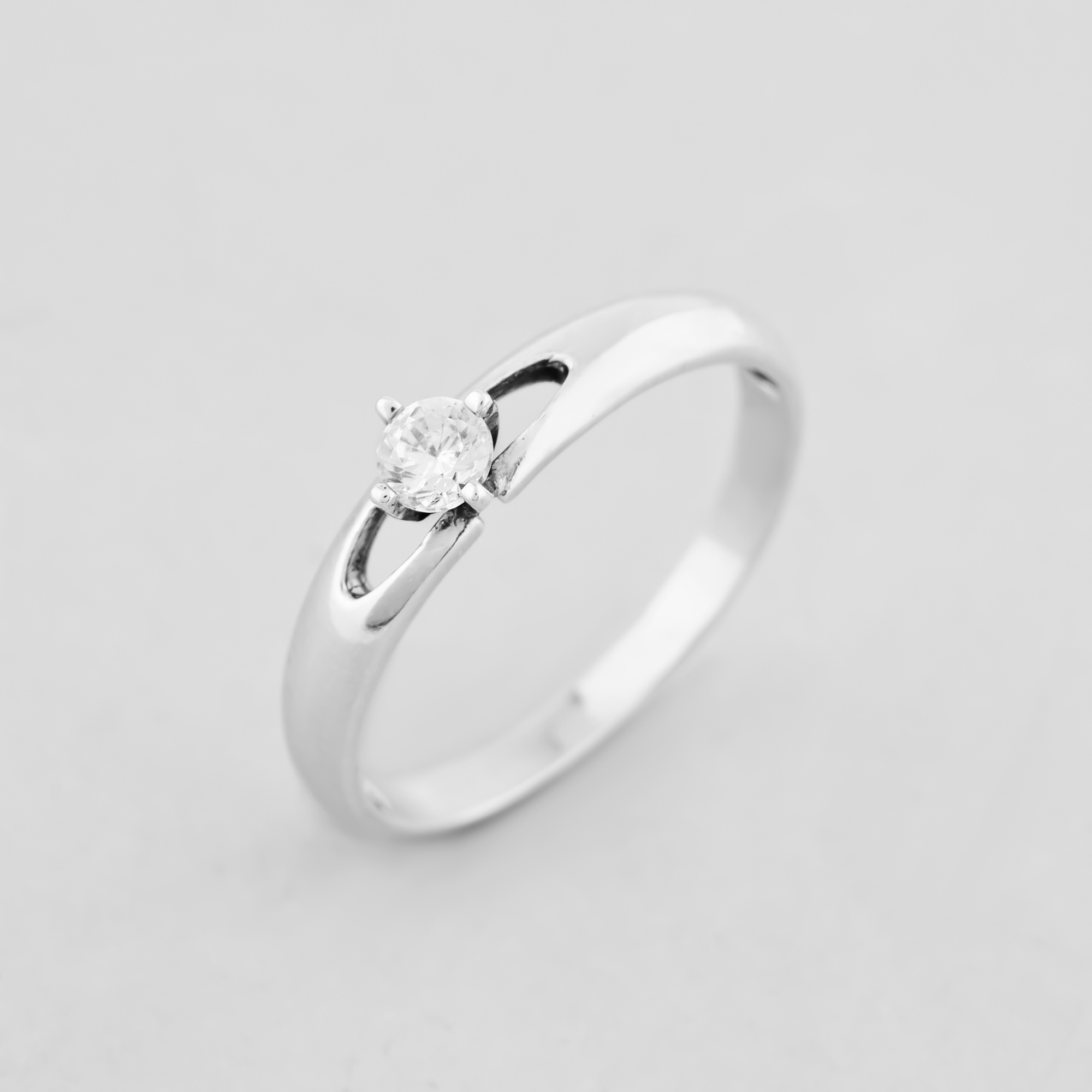 

Серебряное кольцо Minimal 11012р- 16