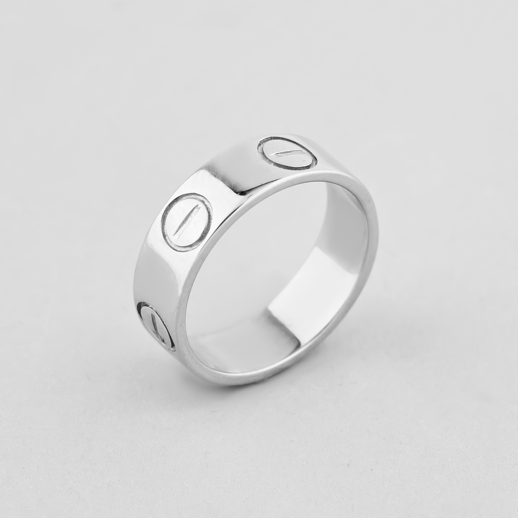 

Серебряное кольцо Minimal 10343р- 17