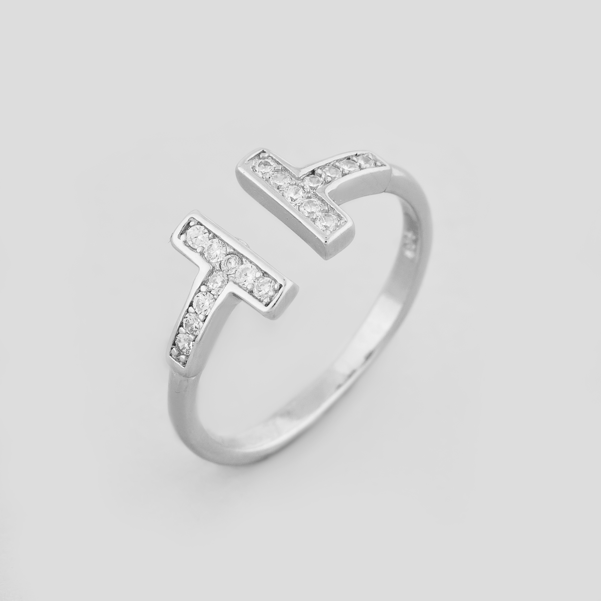 

Серебряное кольцо Minimal 510351б