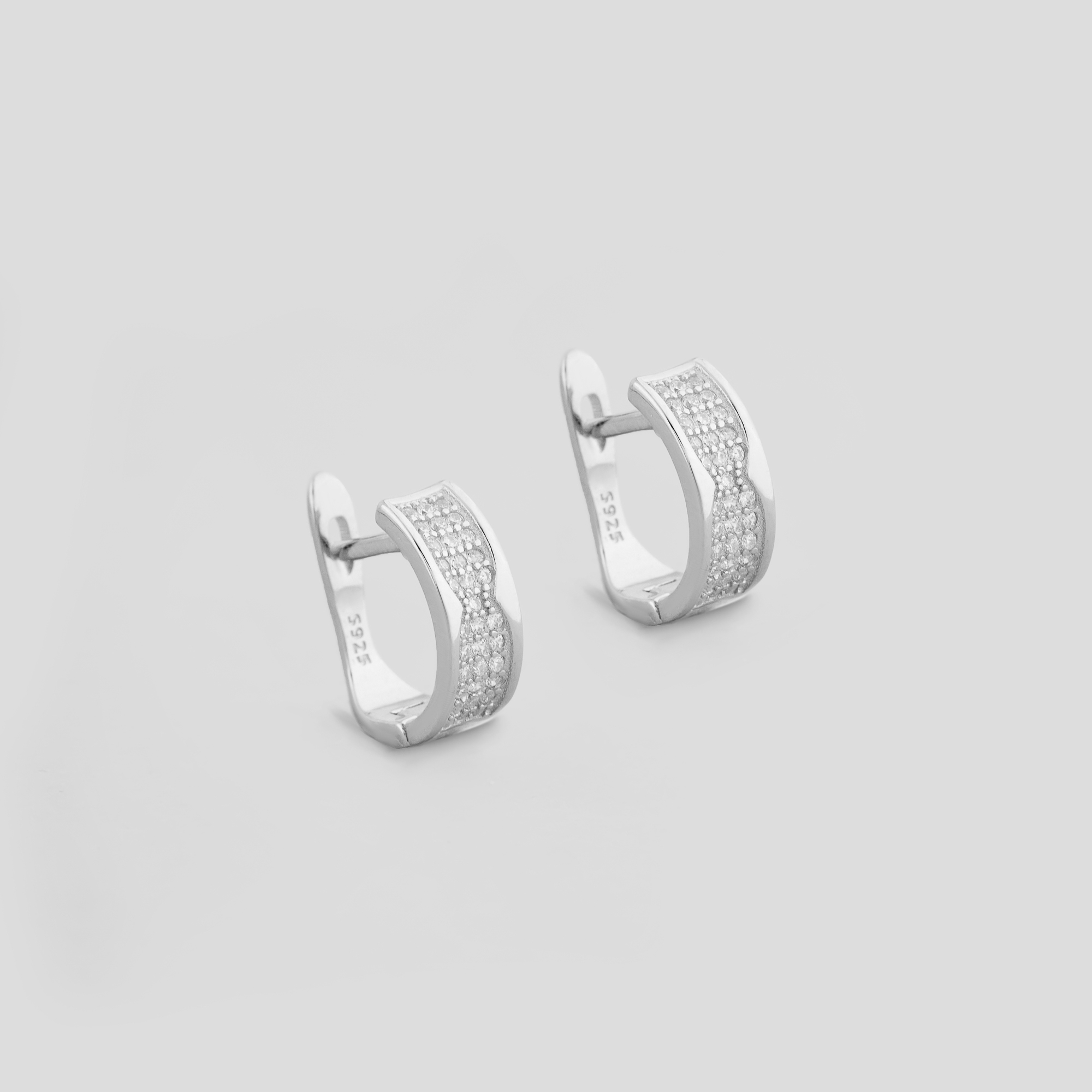 

Серебряные серьги Minimal 92-0038б