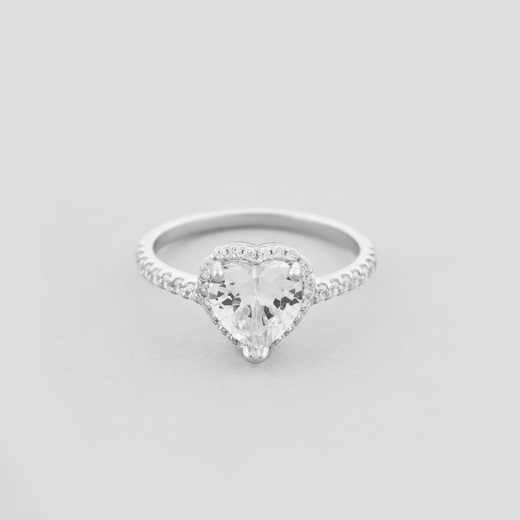 

Кольцо Хрустальное сердце