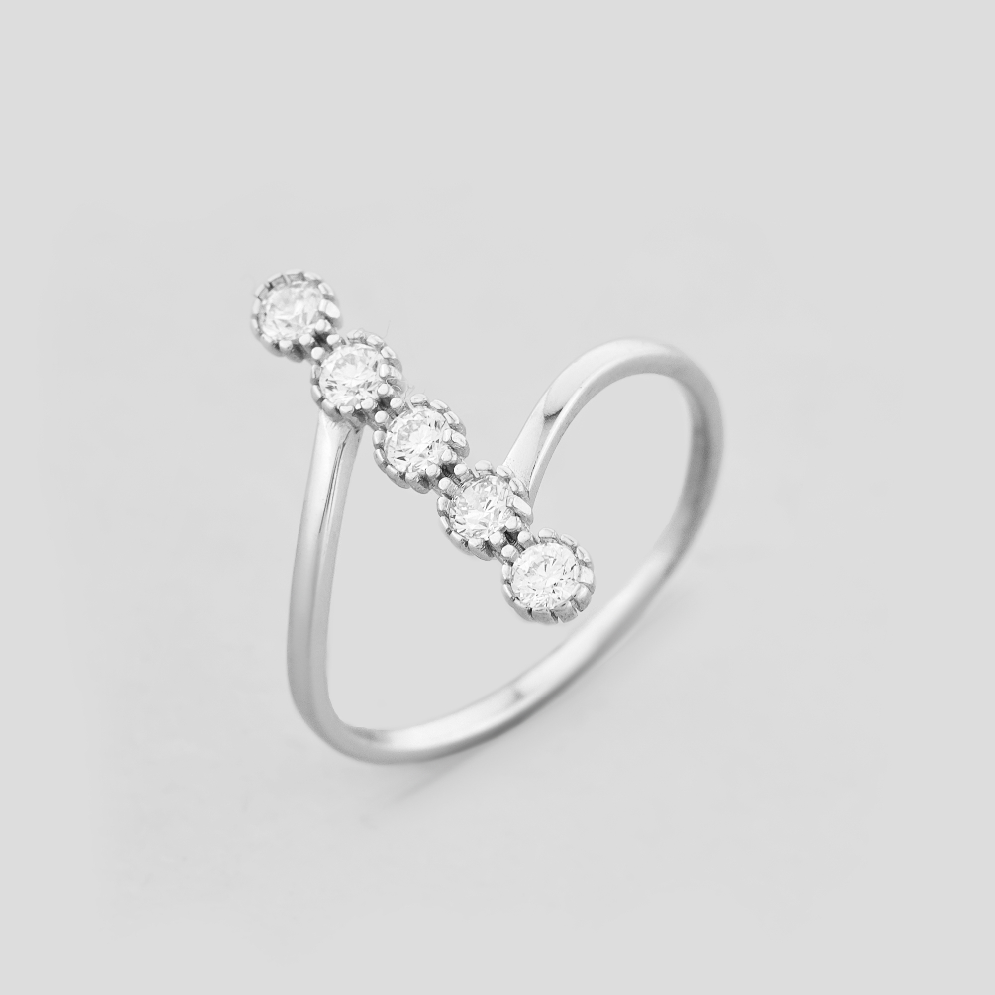 

Серебряное кольцо Minimal 10570- 18