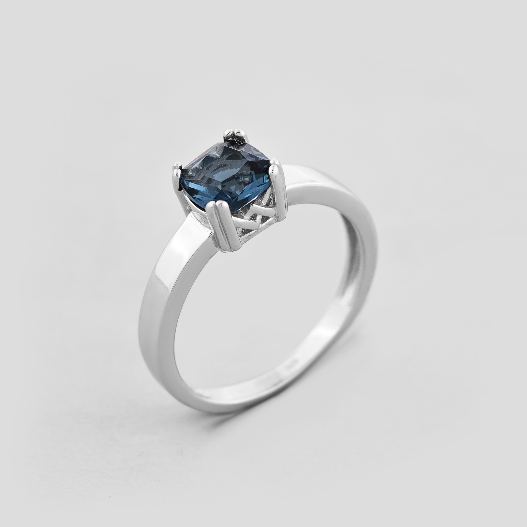 

Кольцо Жемчужина глубин