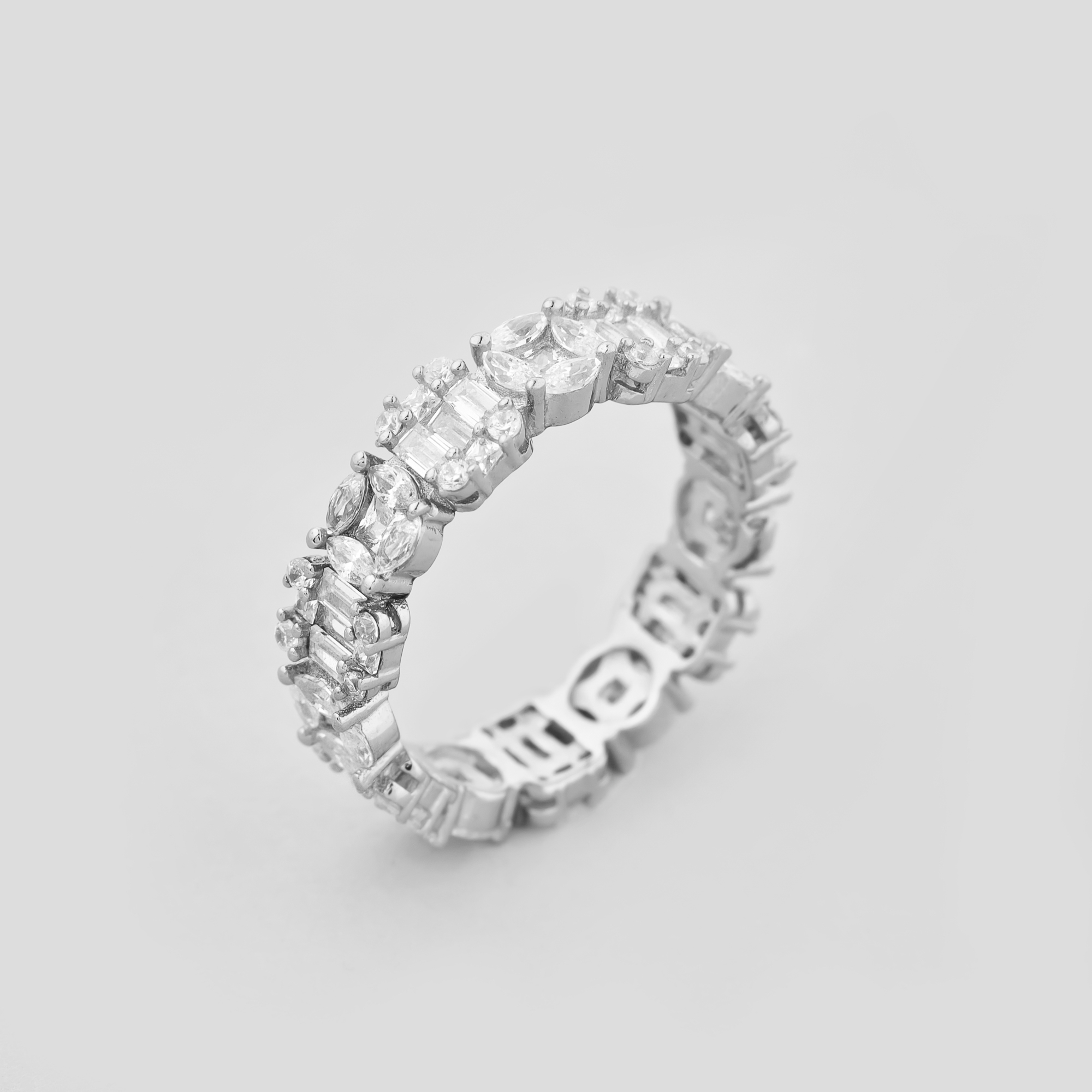 

Серебряное кольцо Minimal 1-0011б- 17